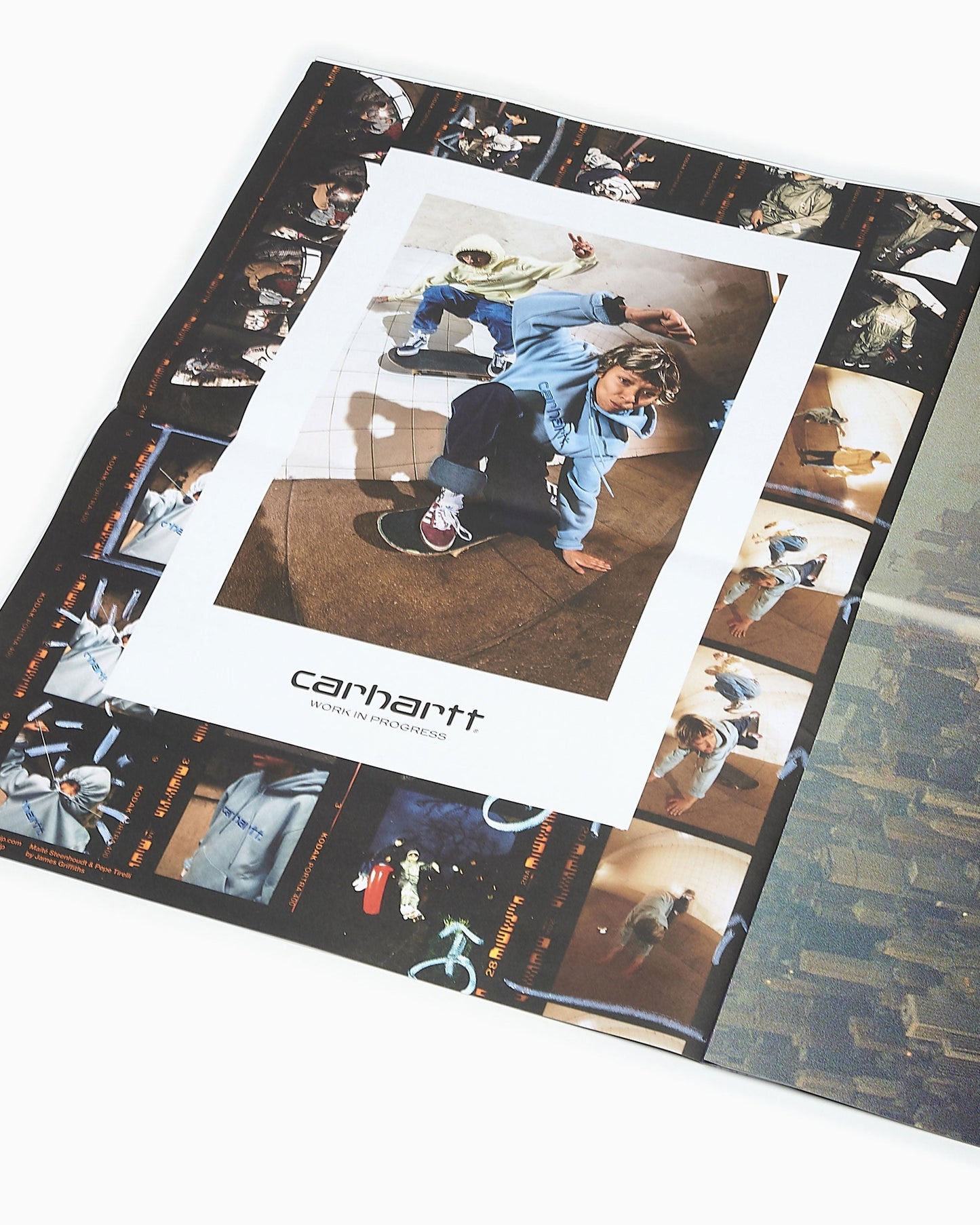 SNEEZE MAGAZINE N°53 "The Settings Issue"