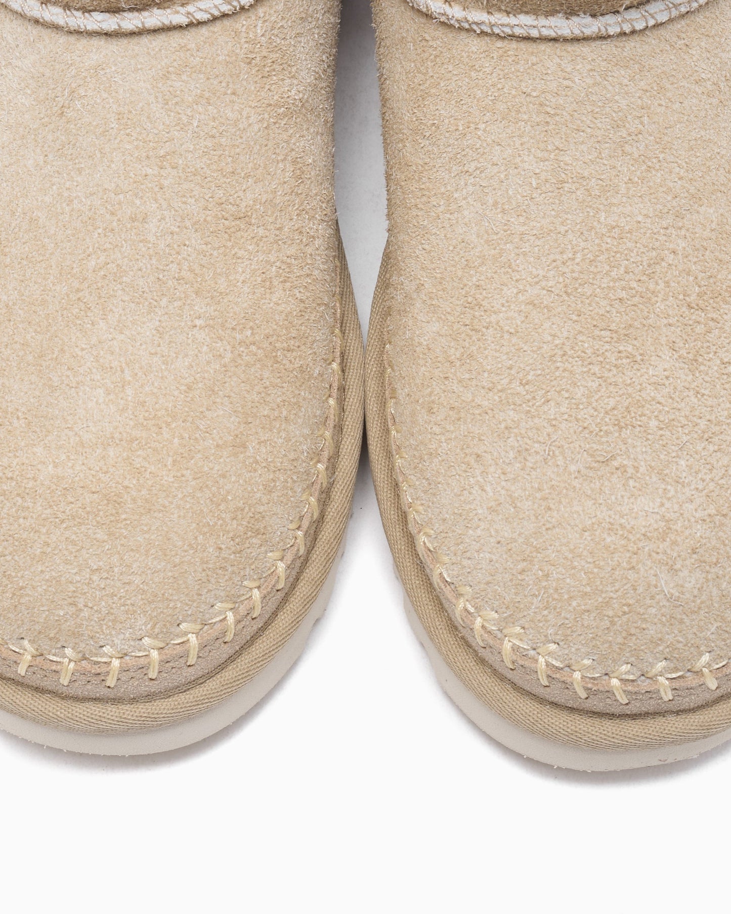 Botas UGG® Classic Ultra Mini Biarritz para mujer