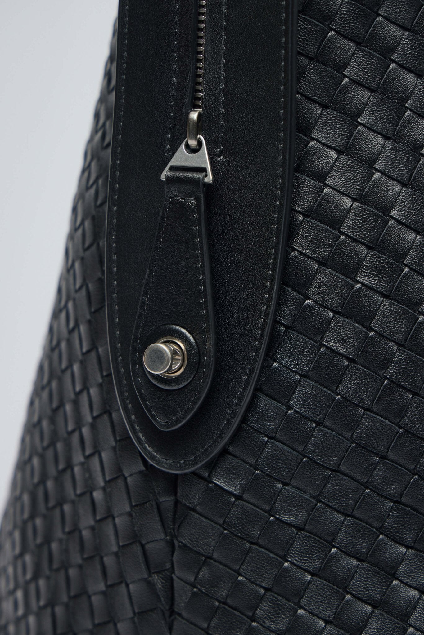 Borsa Intrecciato 10 Nappa Supple