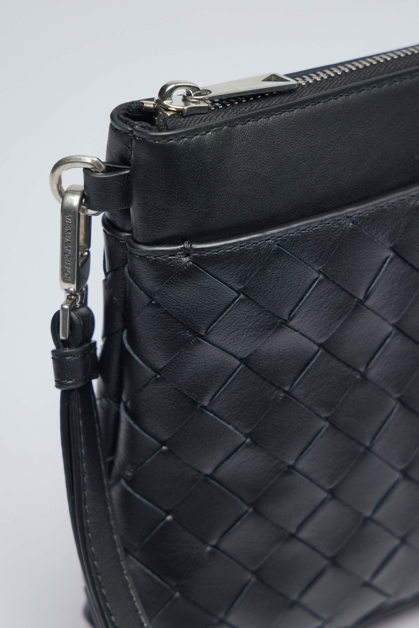 Intrecciato Prism Pouch