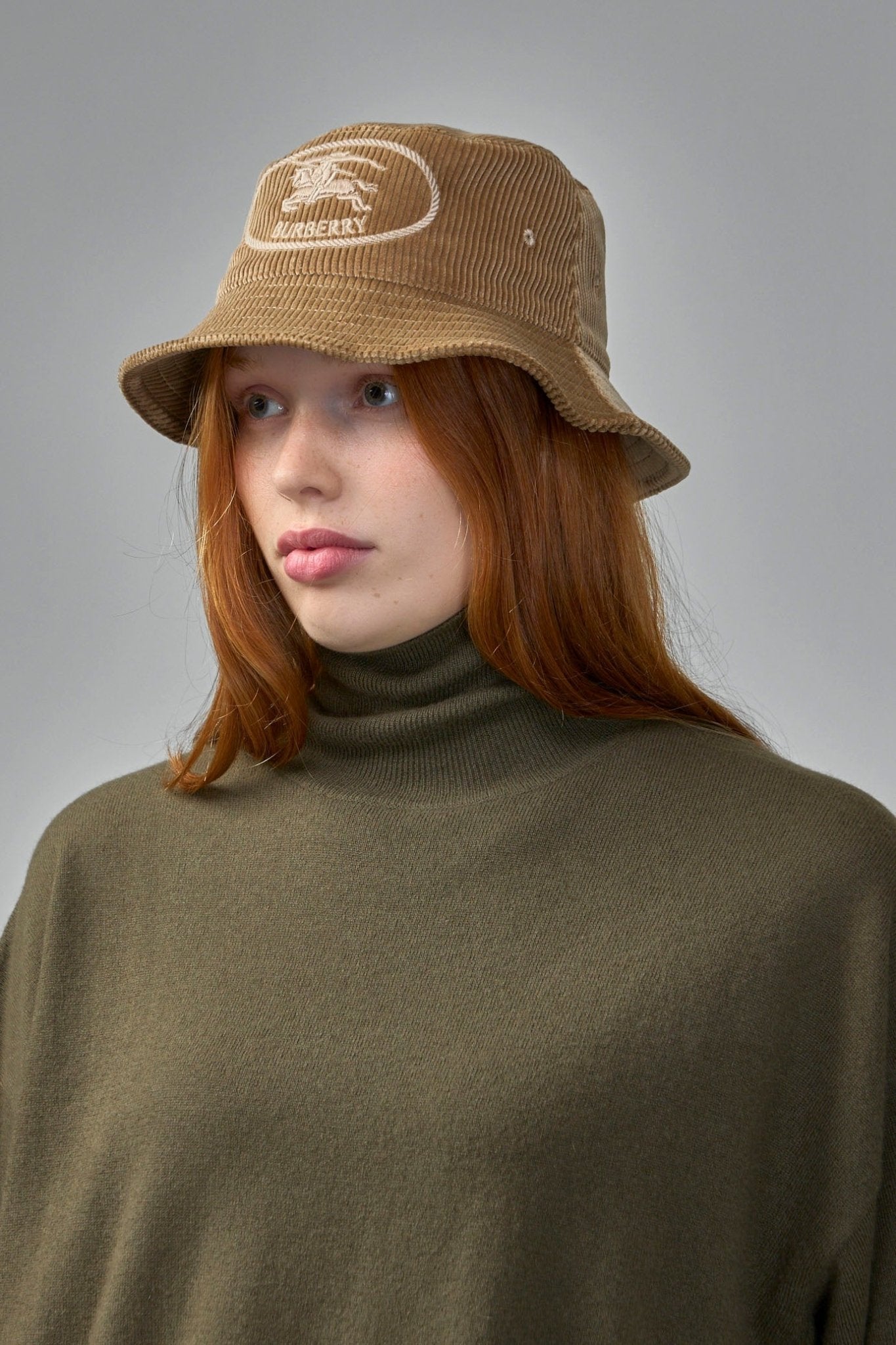 Knight Stamp Corduroy Bucket Hat