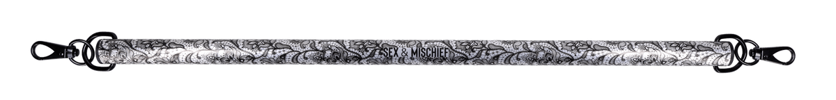 Lace Spreader Bar