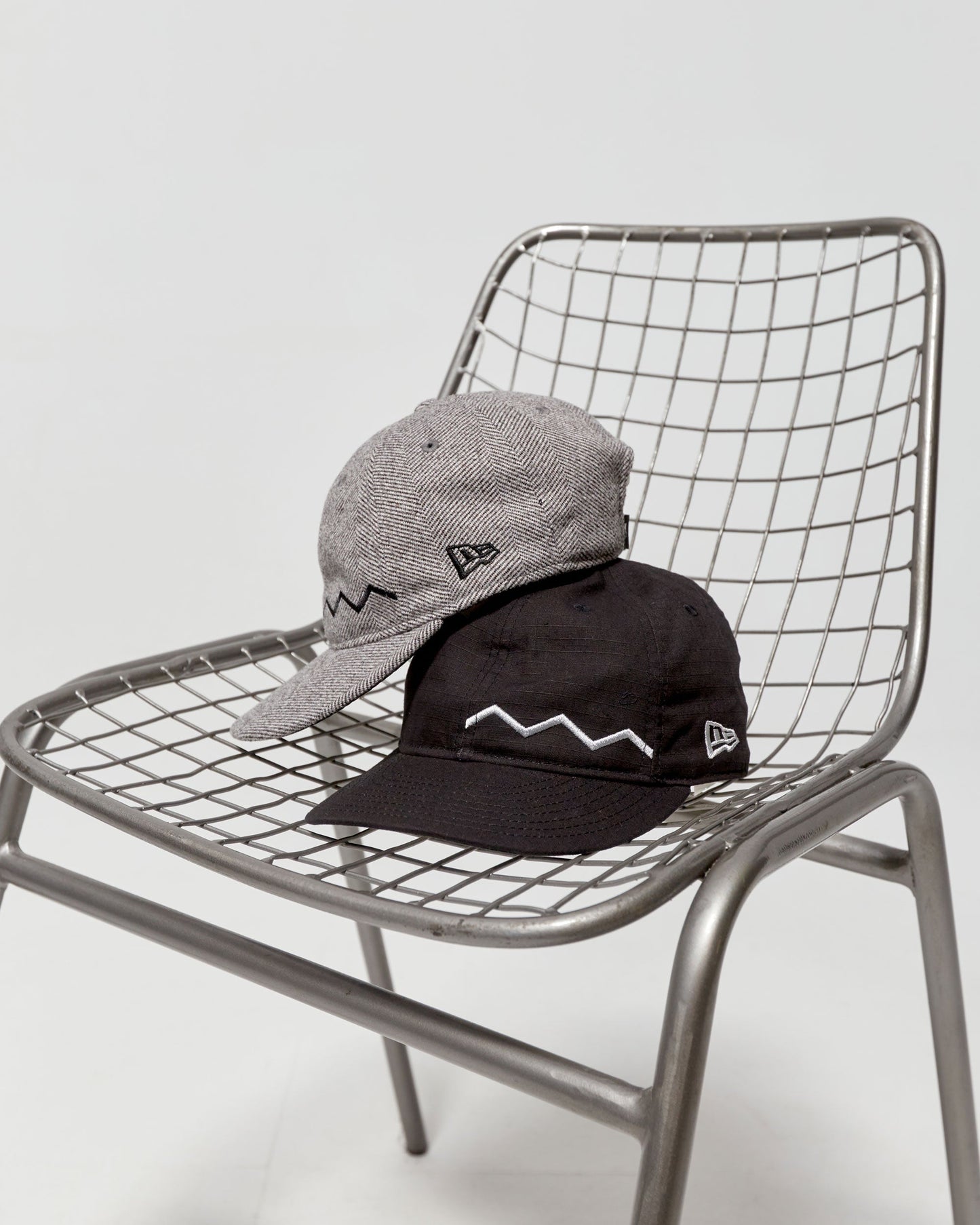 Gorra New Era x FOOTDISTRICT 10th Anniversary 9FIFTY Retro Crown Unisex Cap Unisex
