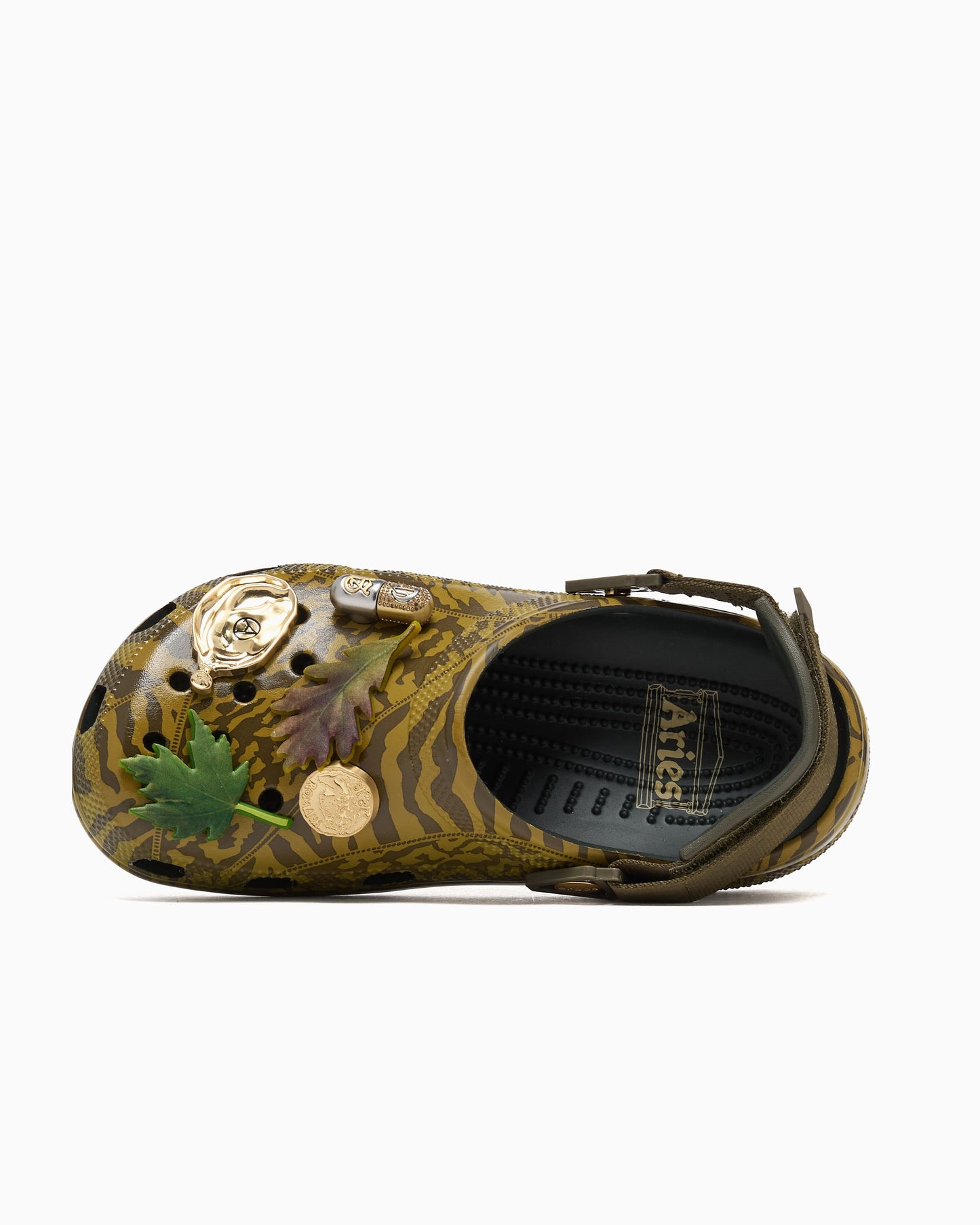 Crocs x ARIES Classic Clog U