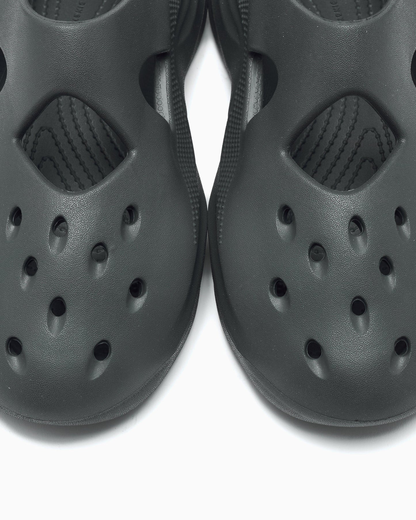 Crocs x Dingyun Zhang Diffuser Clogs