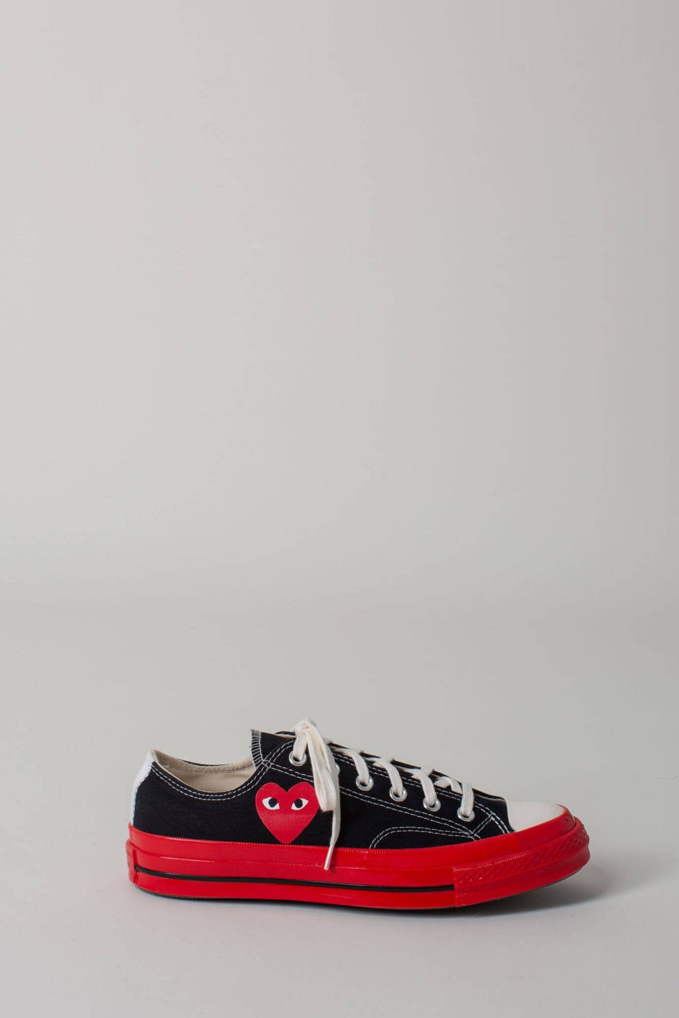 Chuck 70 Low Top Sneakers