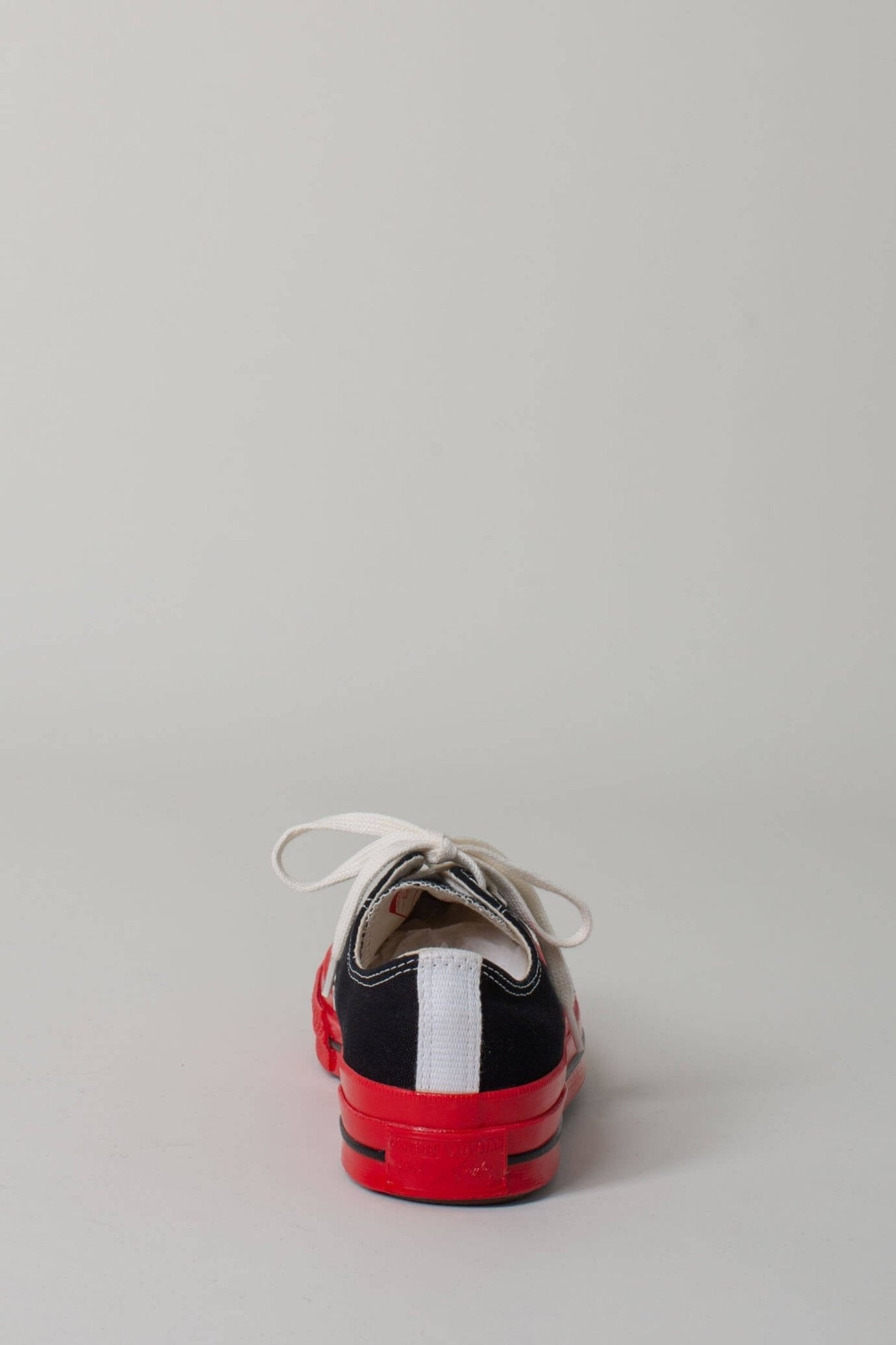 Chuck 70 Low Top Sneakers