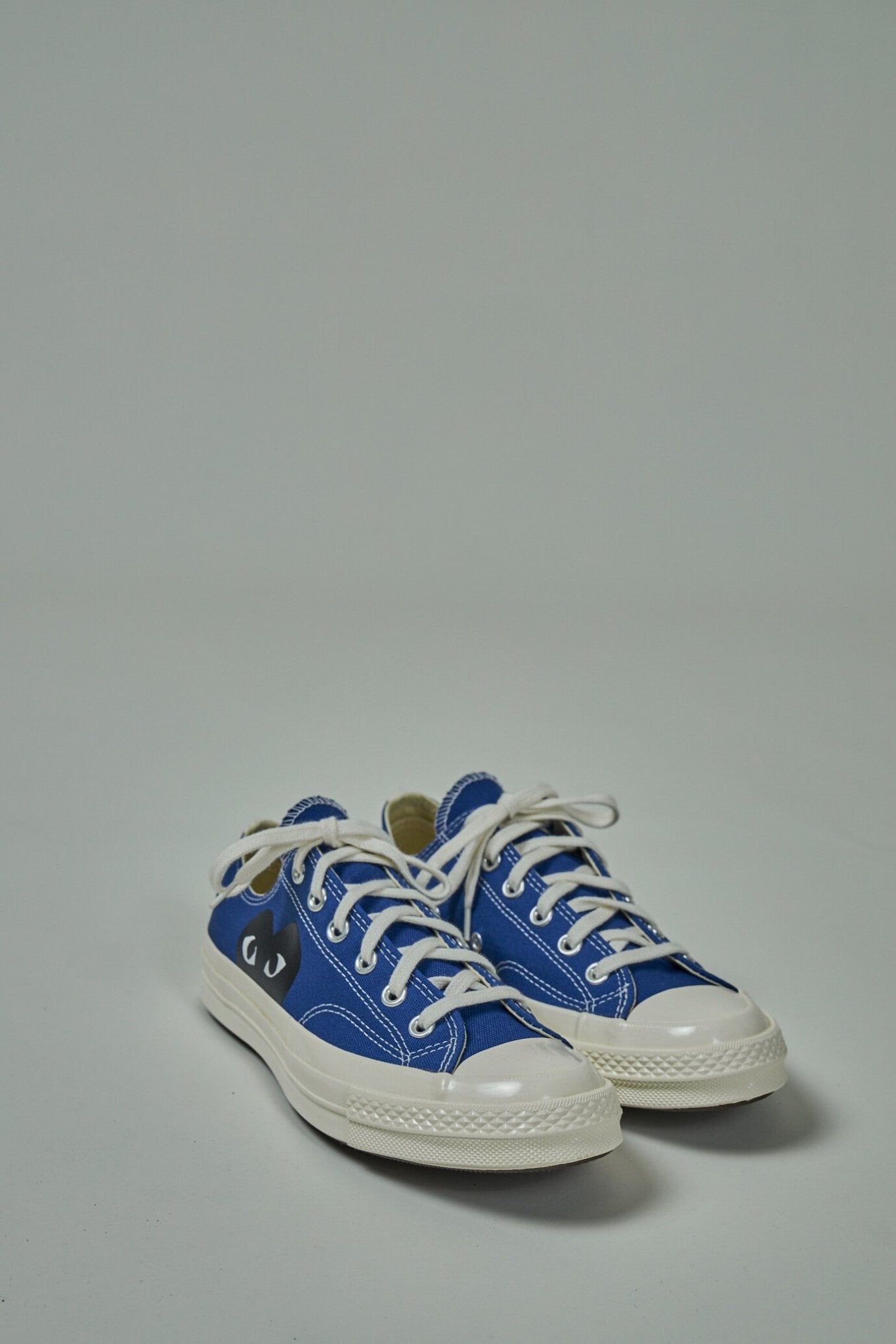 Big Heart Low Top Sneakers