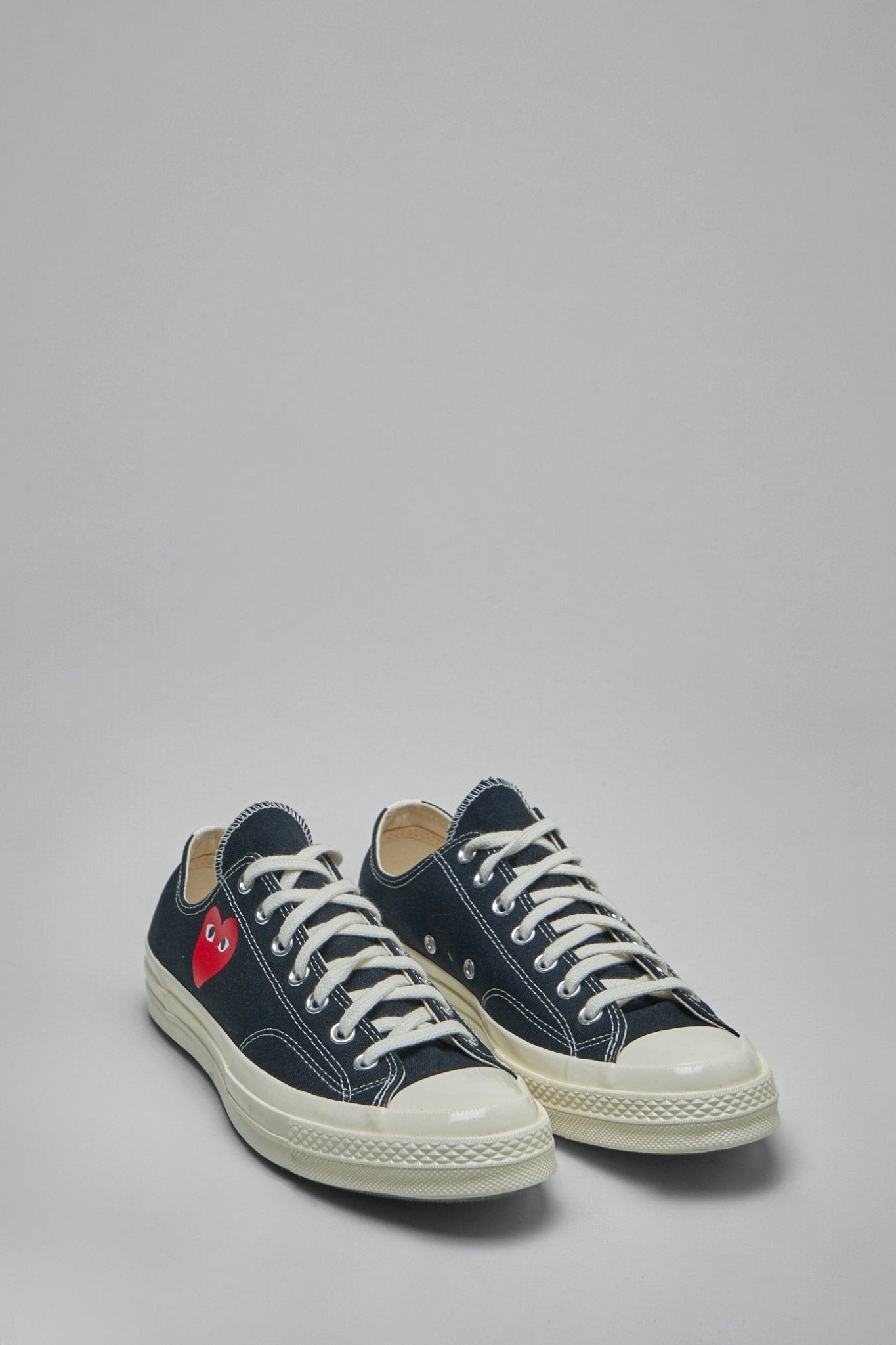 Chuck 70 Low Small Red Heart