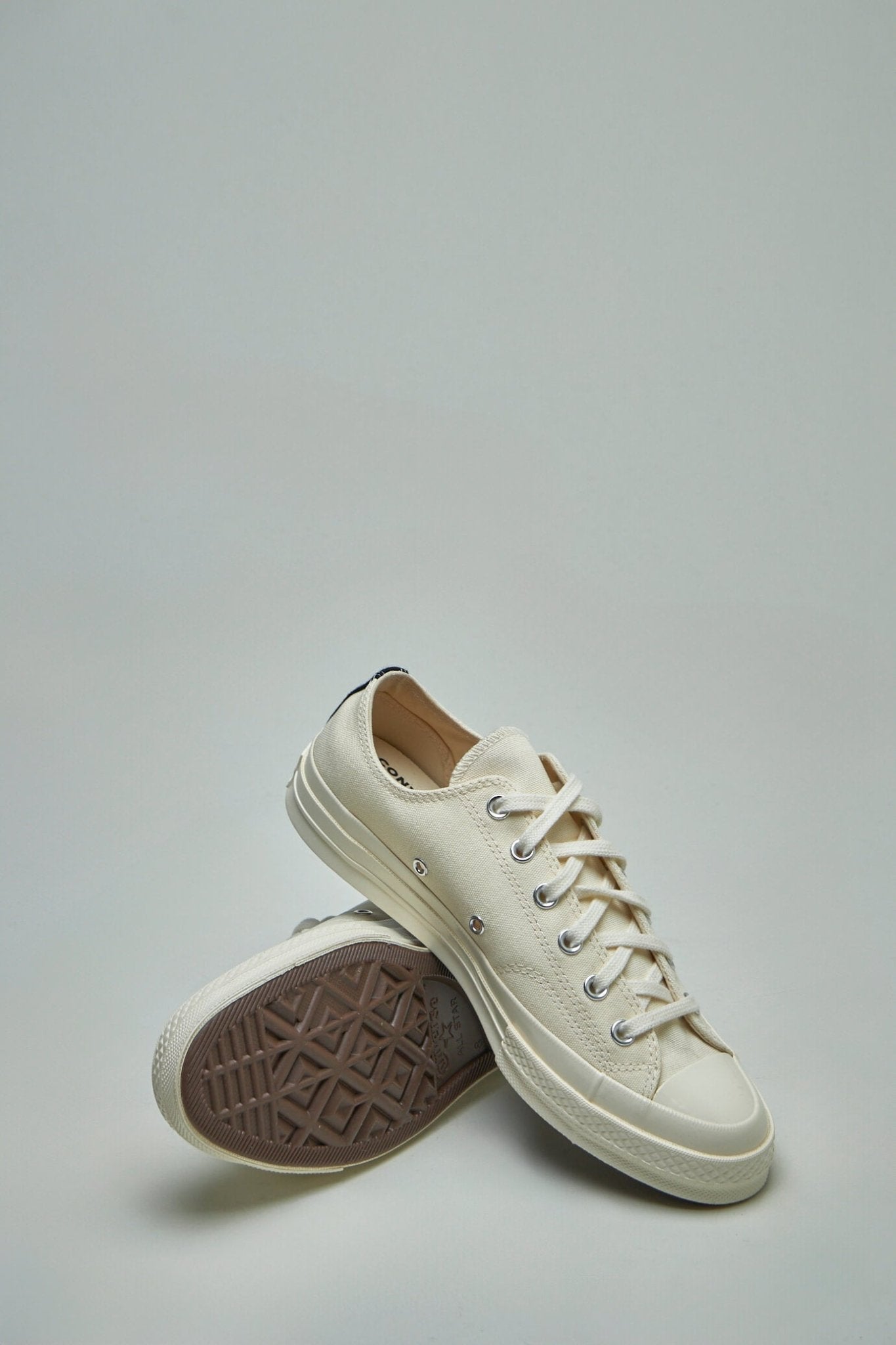 Chuck 70 Low Small Red Heart