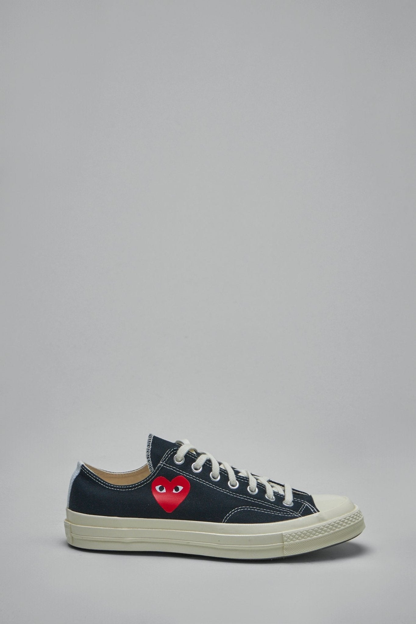 Chuck 70 Low Small Red Heart