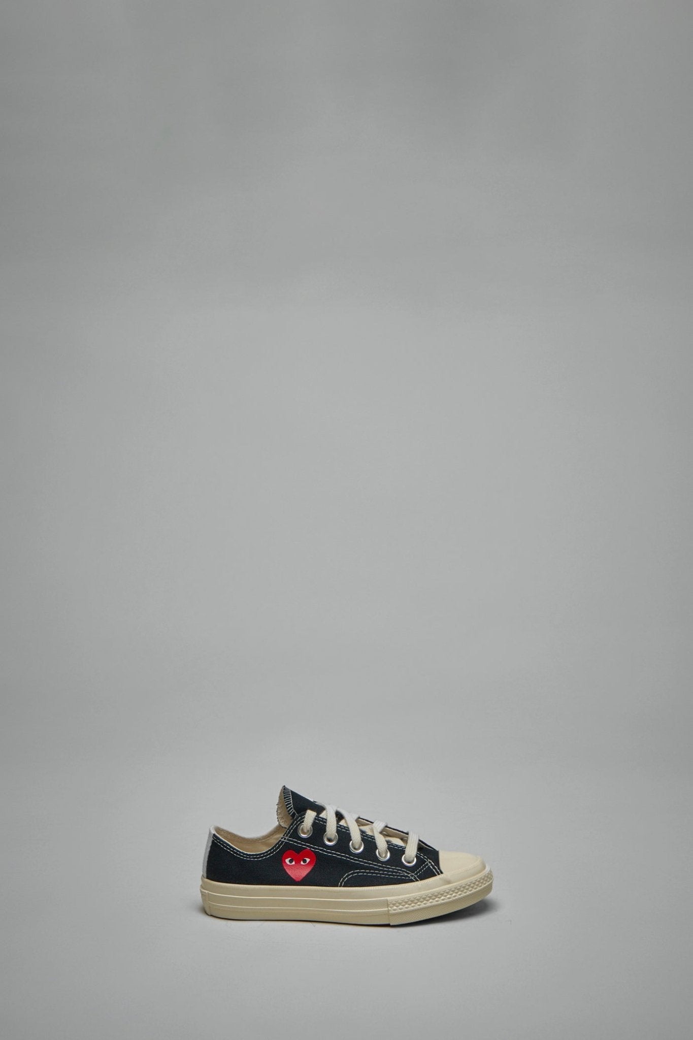 Small Red Heart Low Top Kids