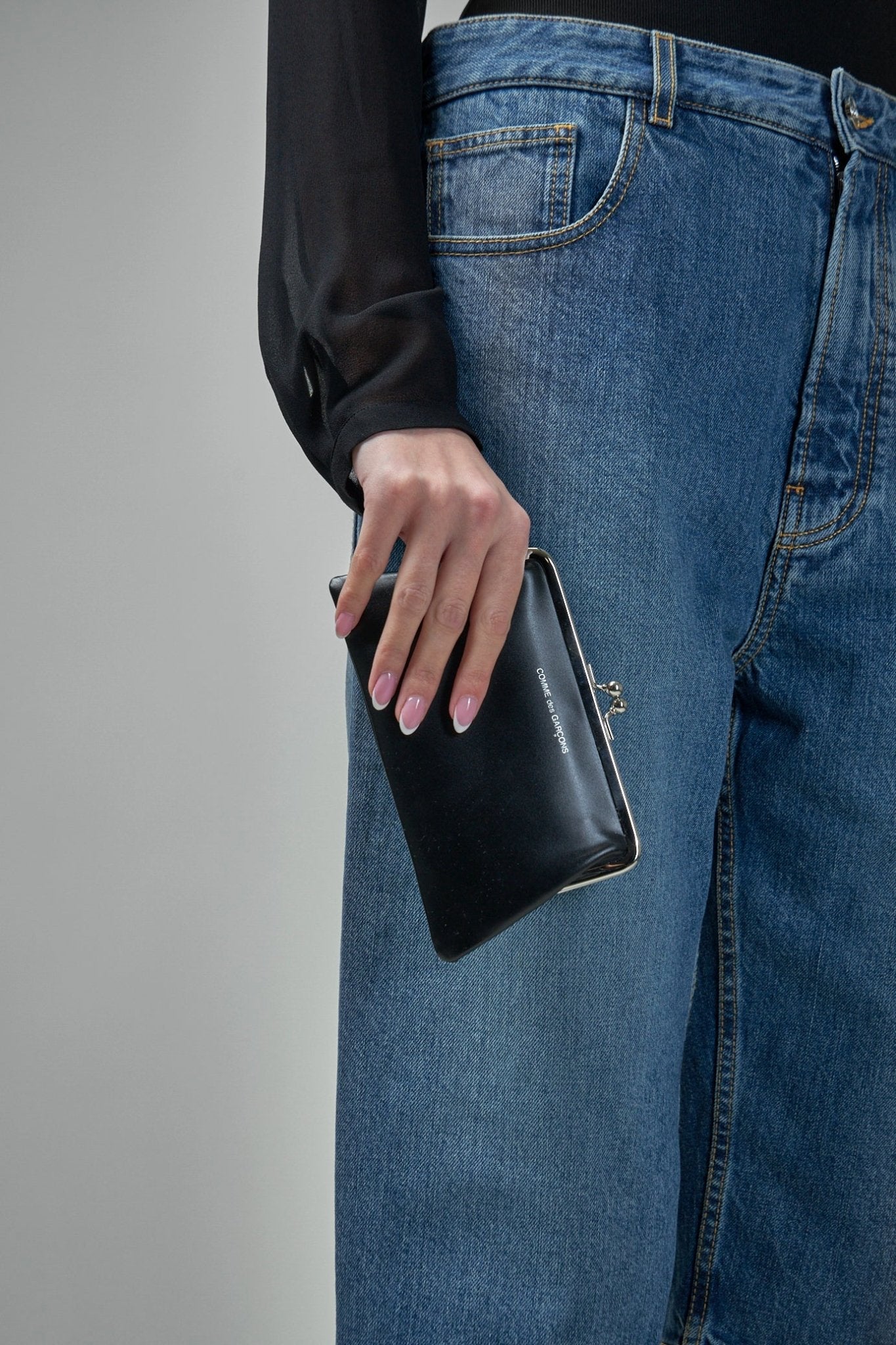 Kiss Clasp Medium Wallet