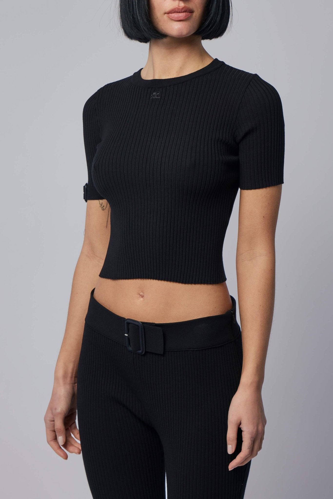Buckle Rib Knit T-shirt