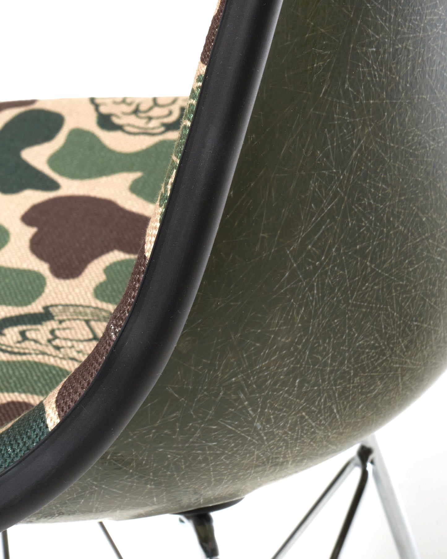 Pleasures x Nerd Modernica Shell Chair