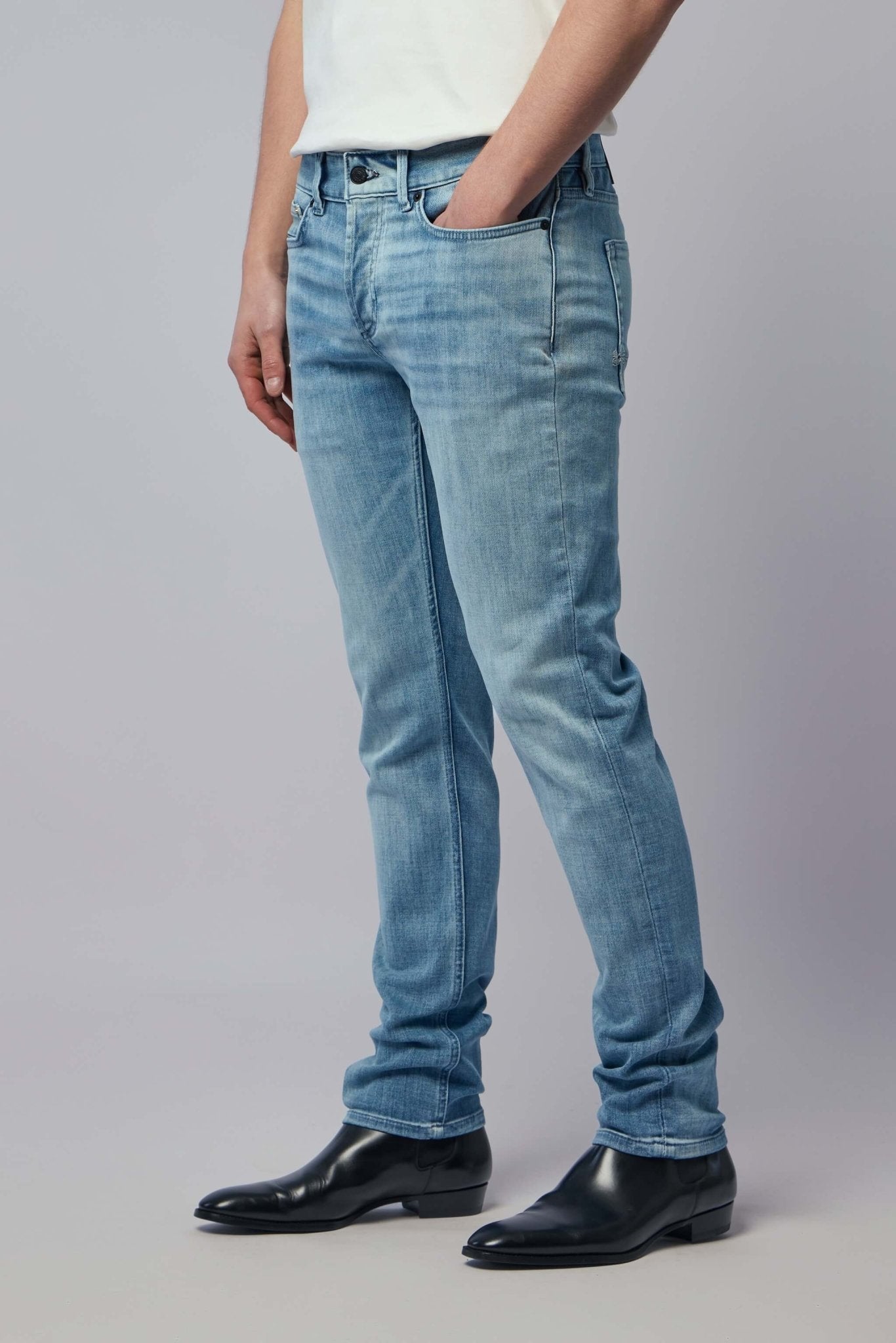 Razor Slim Fit