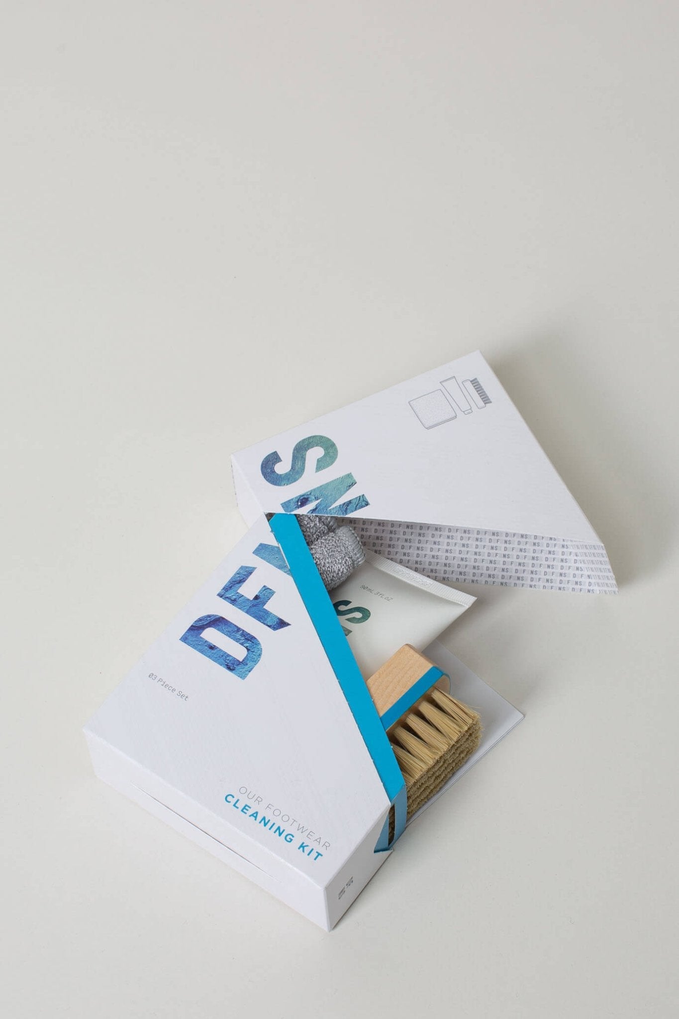 Footwear Cleaning Kit