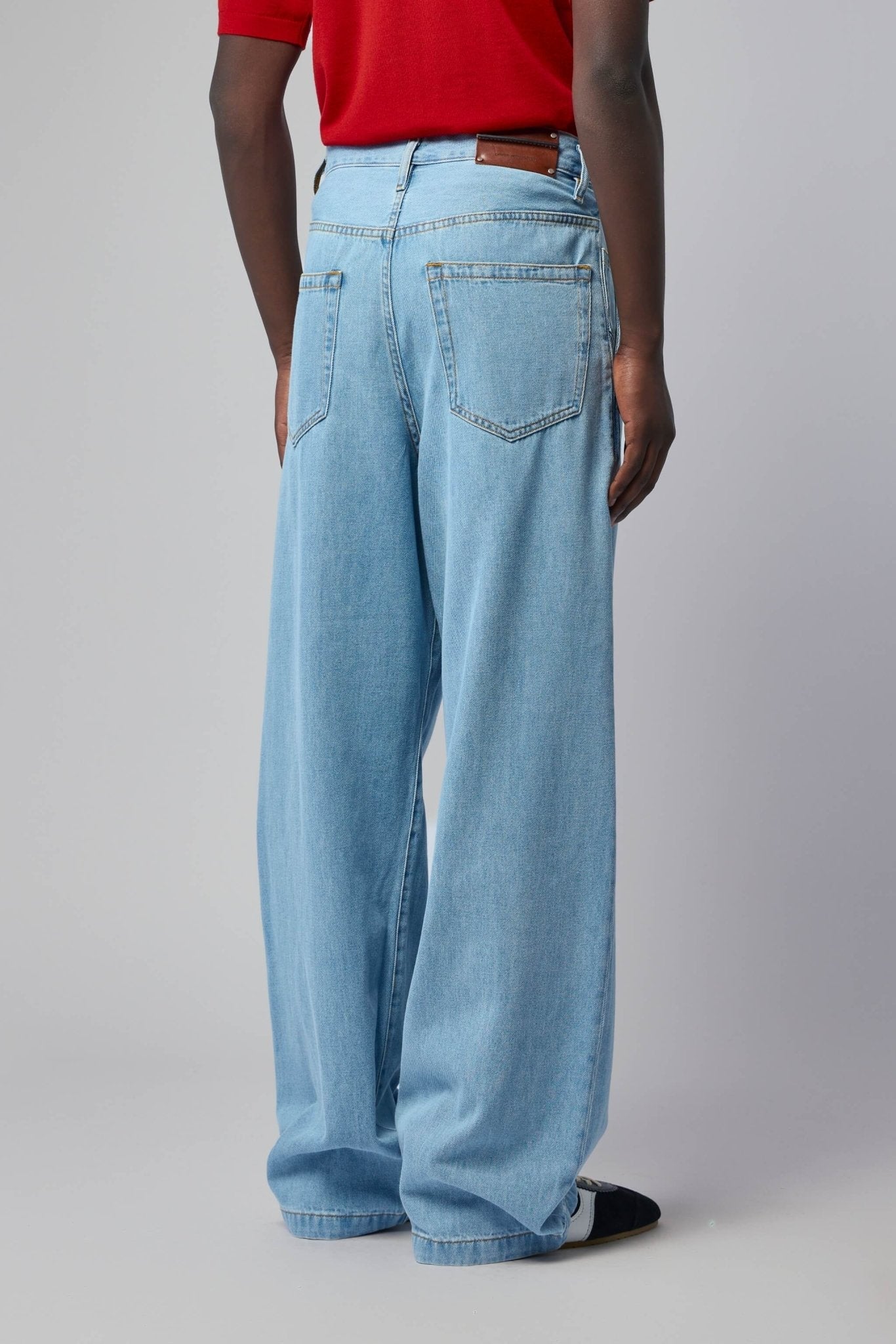 Pleated Jeans