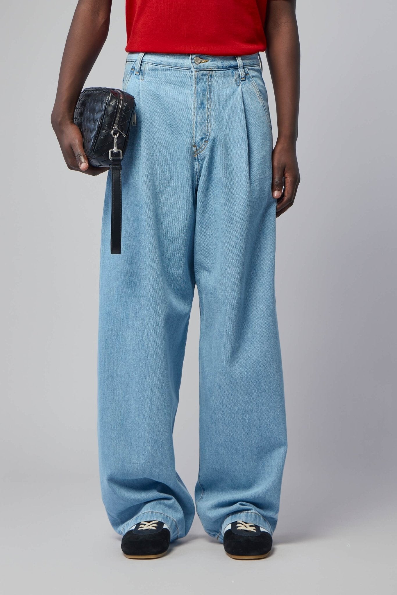 Pleated Jeans