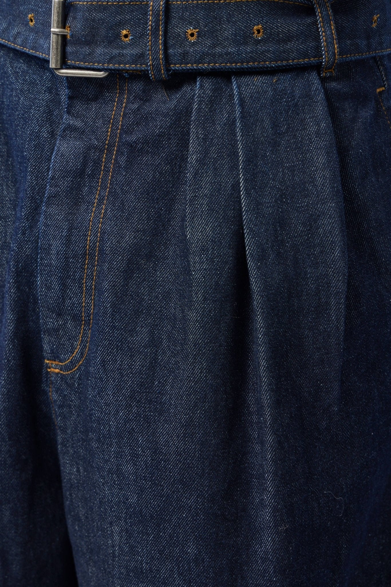 Wide Pleated Jeans
