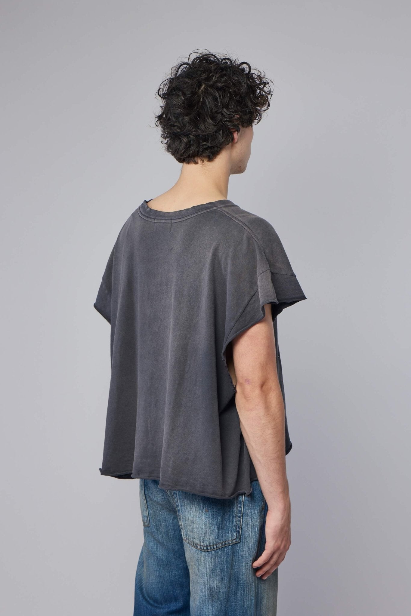 Voice Thrower Cut-off T-shirt