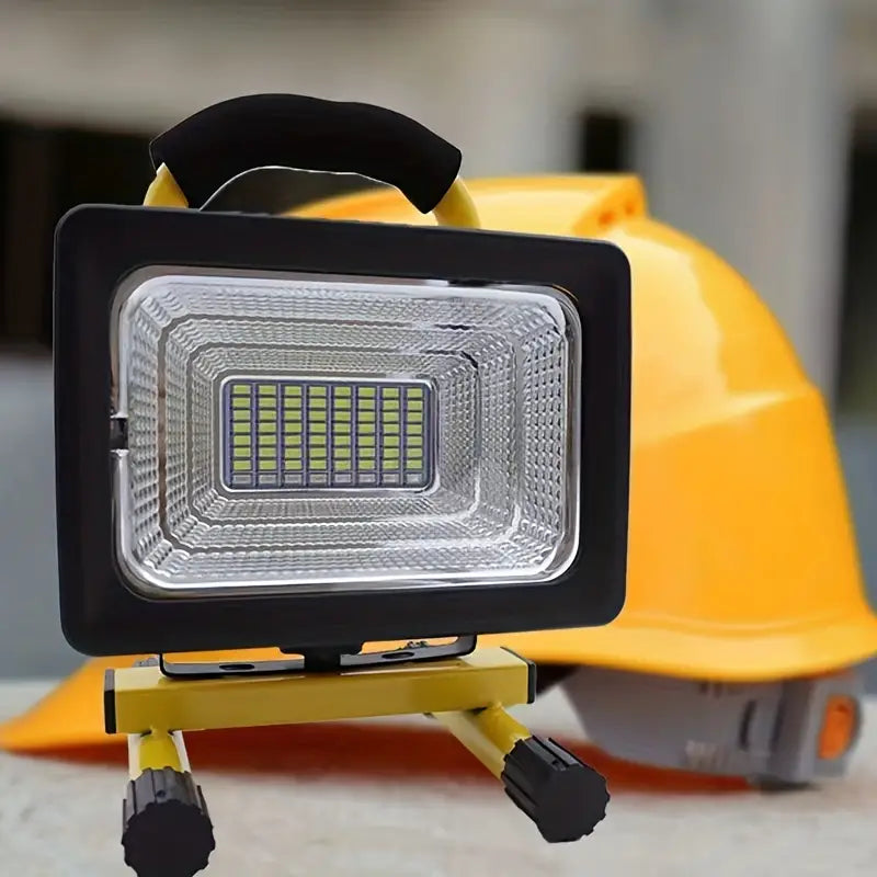 6000mAh Super Bright Multi-Functional Outdoor Charging Light
