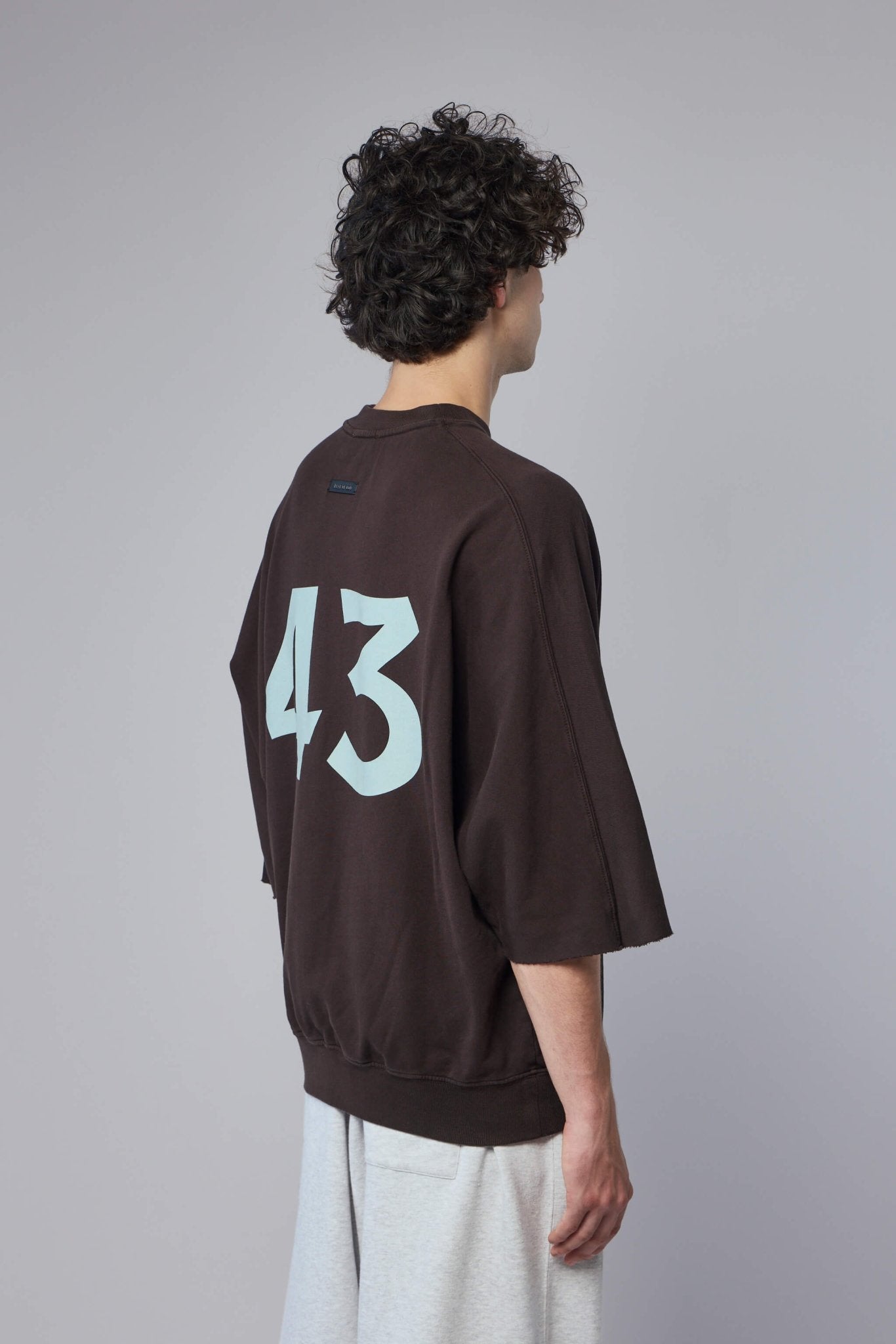 "43" Cut Sleeve Sweatshirt
