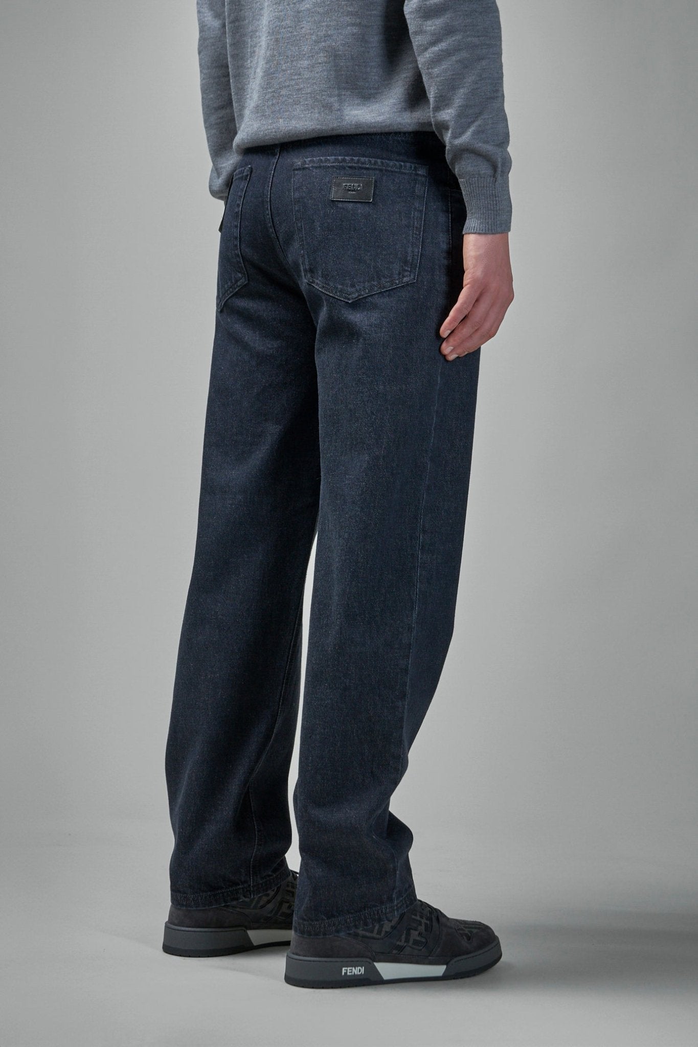 Straight Jeans