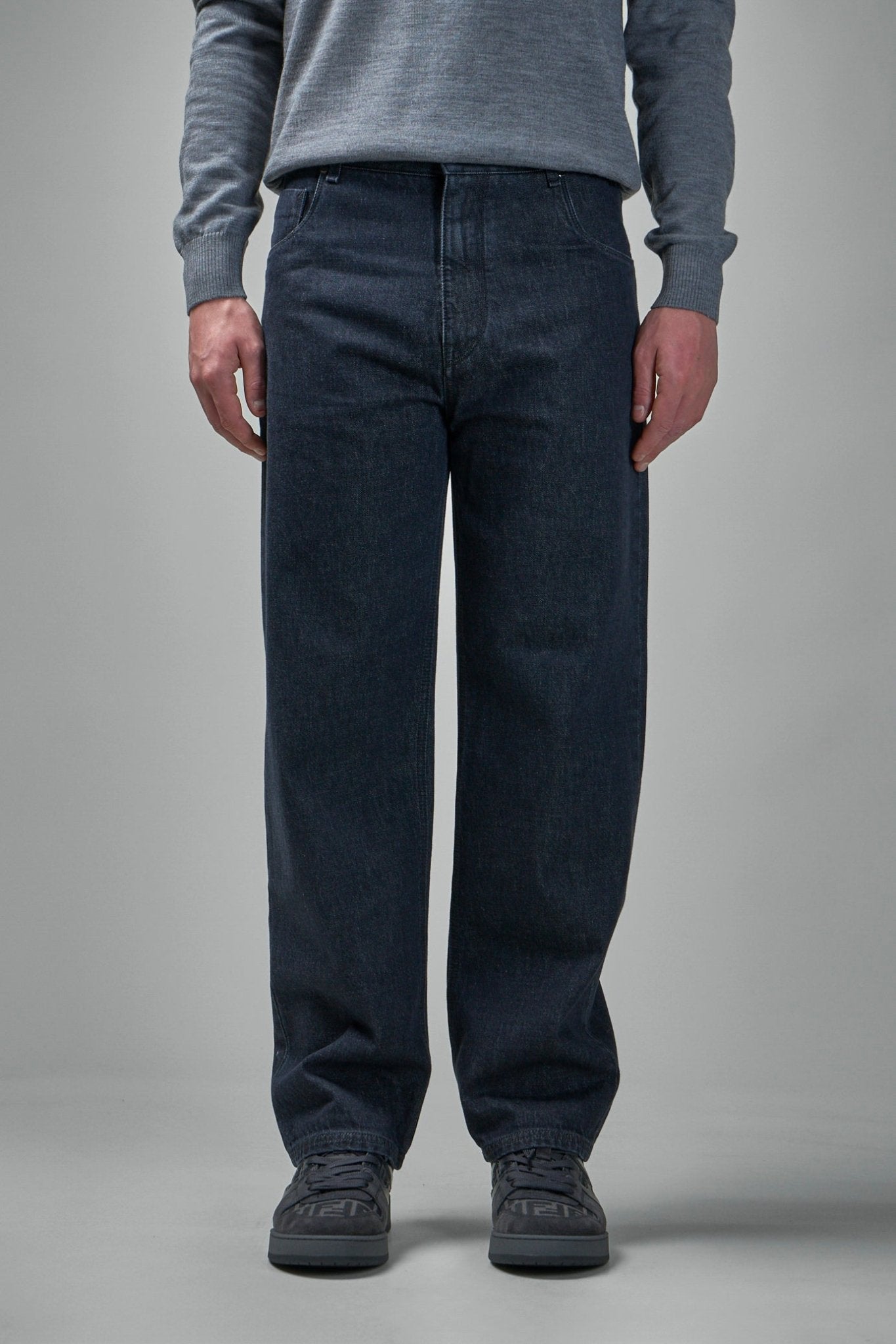 Straight Jeans