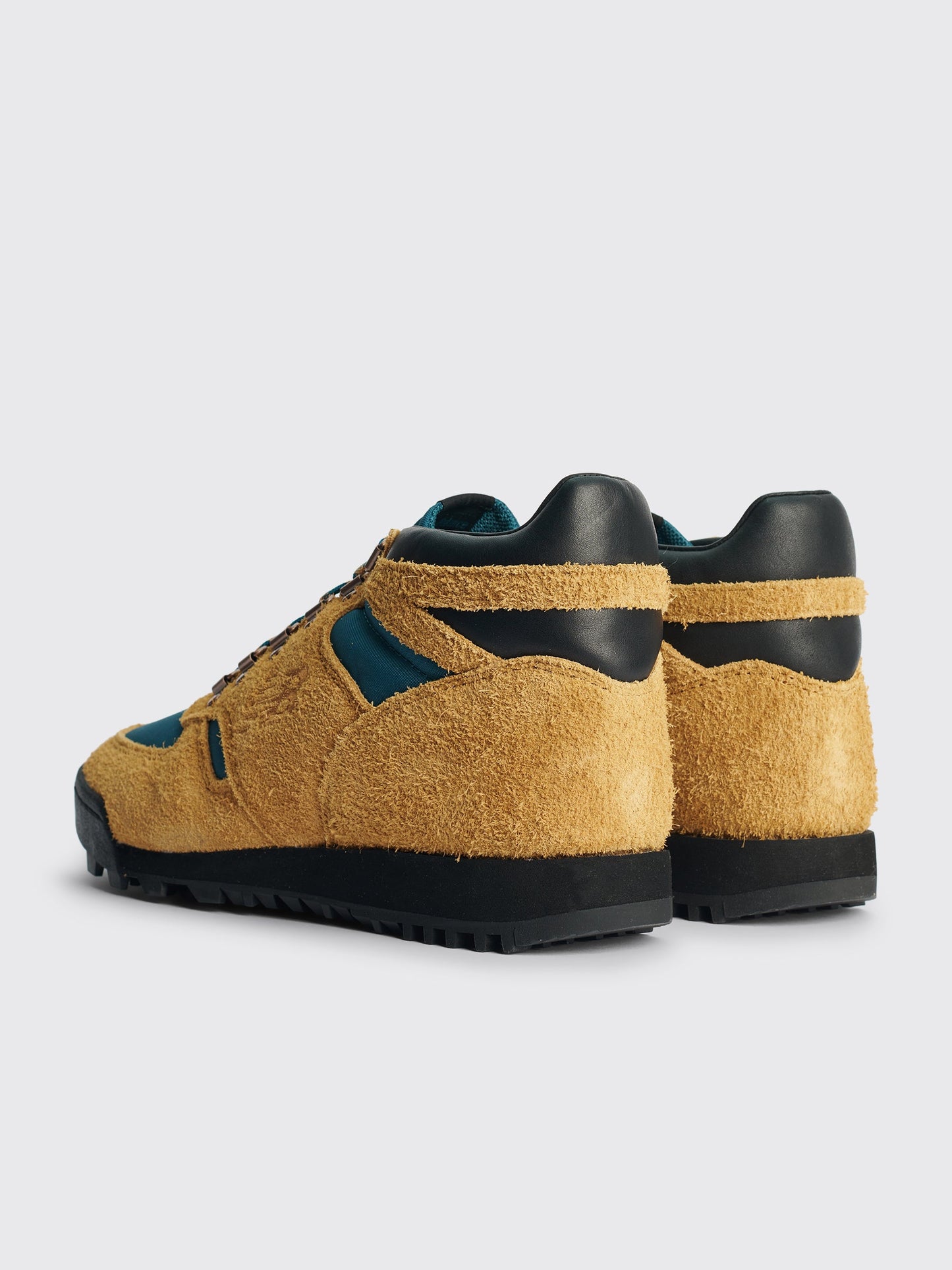 New Balance Rainier Boots Tan / Blue