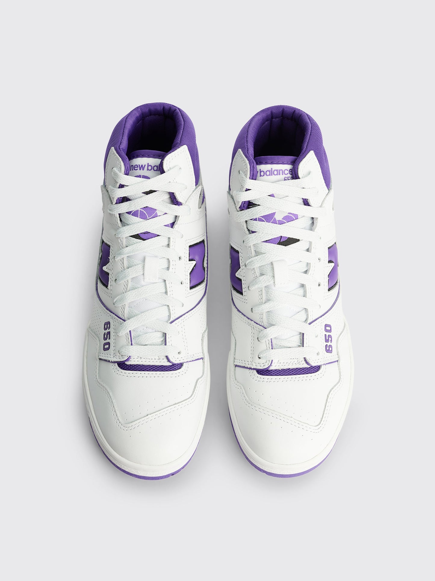 New Balance 560 White / Interstellar