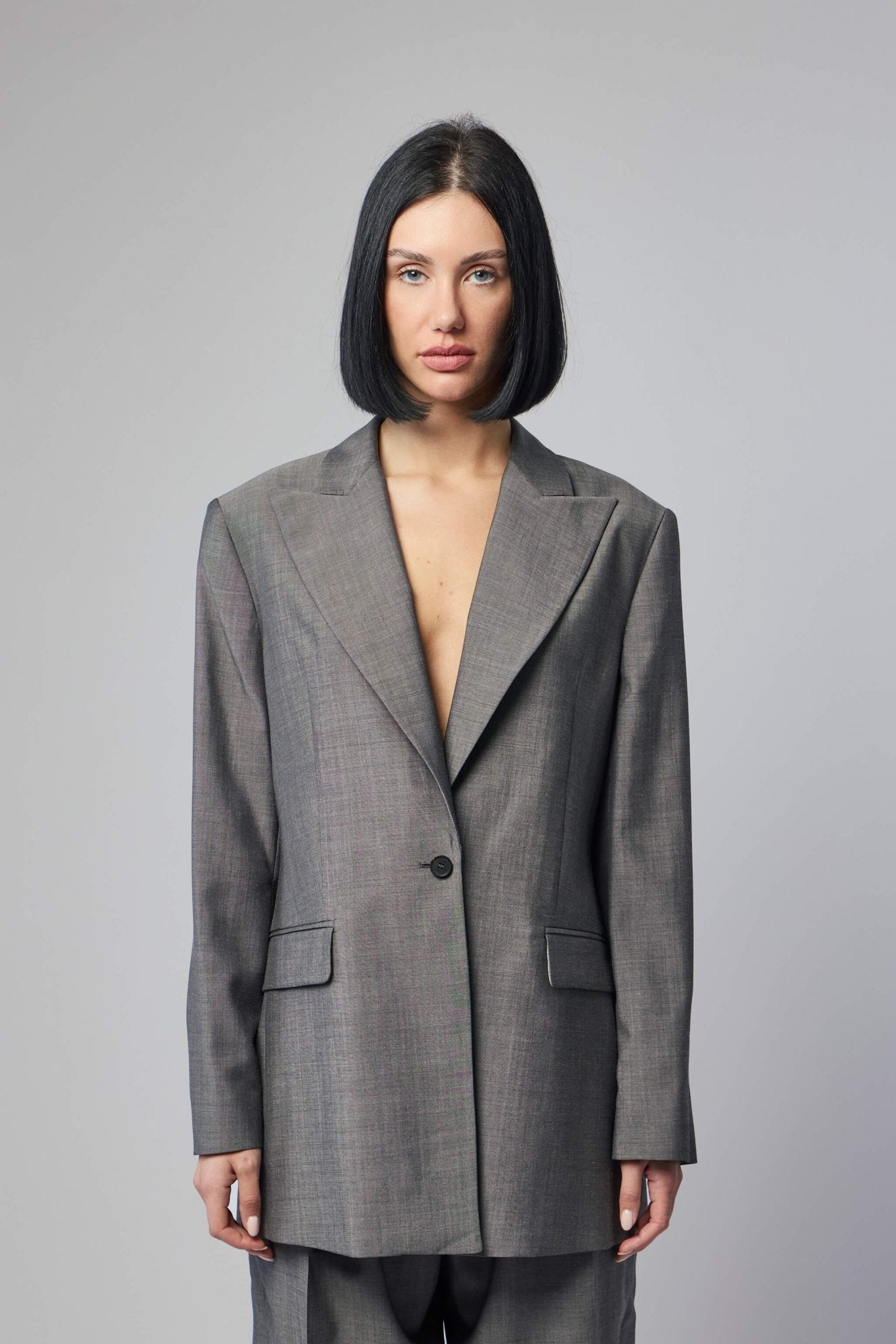 Case Waisted with Slit Jacket