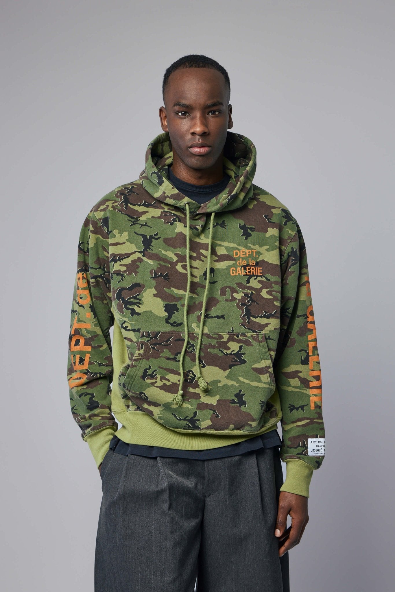 Dépt. De La Galerie Hoodie
