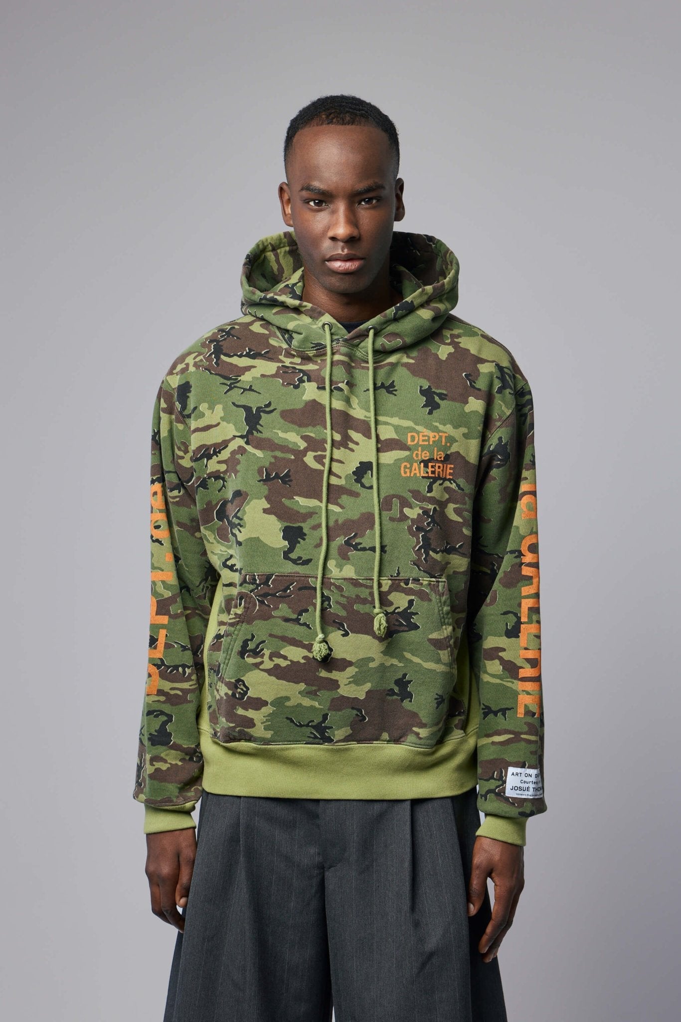 Dépt. De La Galerie Hoodie