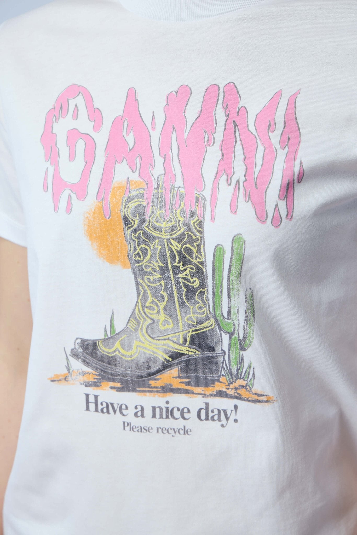 Basic Boots Print T-shirt