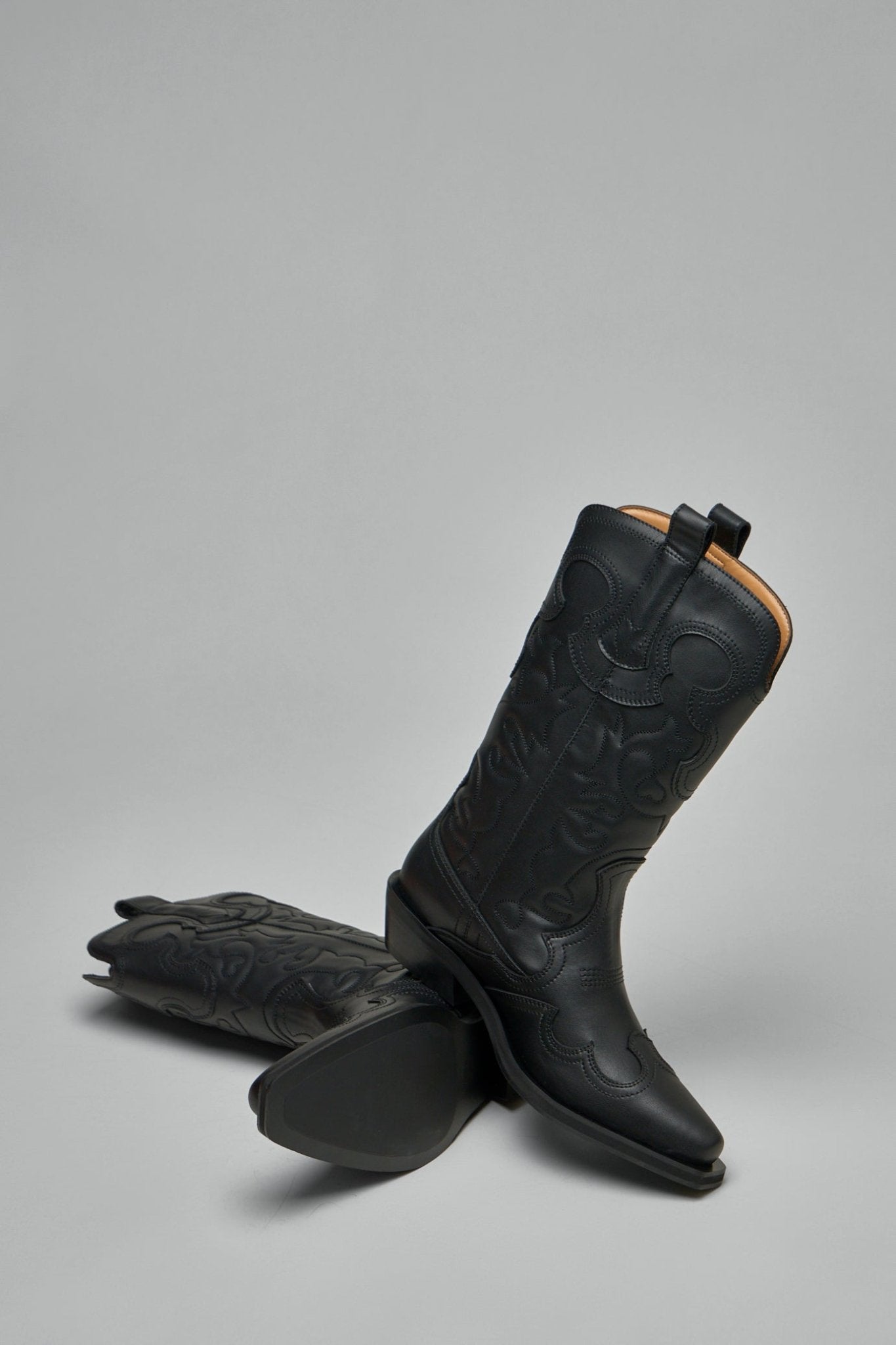Mid Shaft Embroidered Western Boot