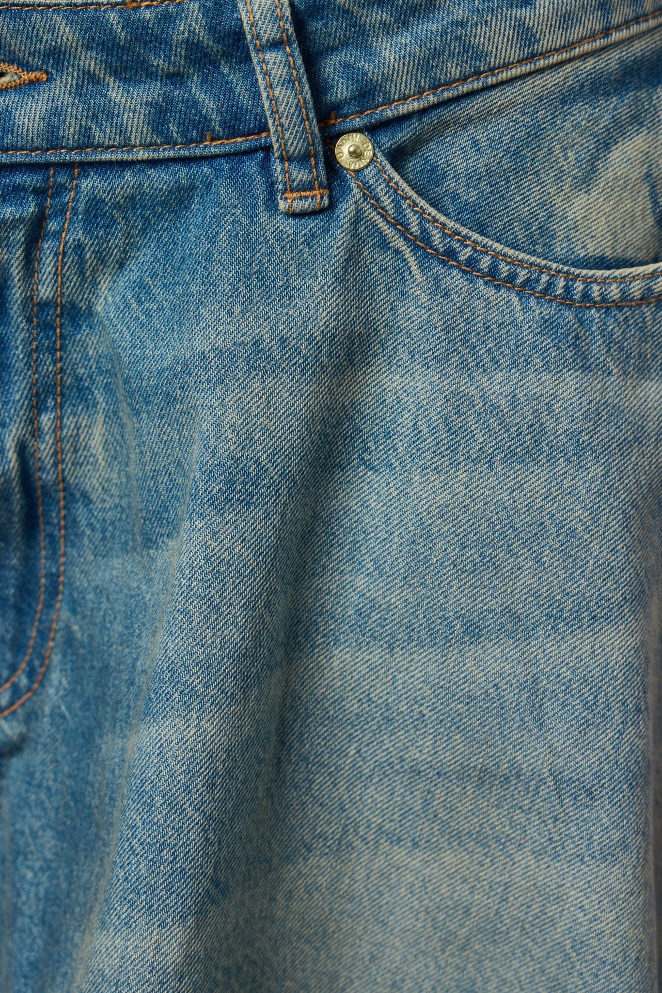 Tint Rigid Denim Skirt