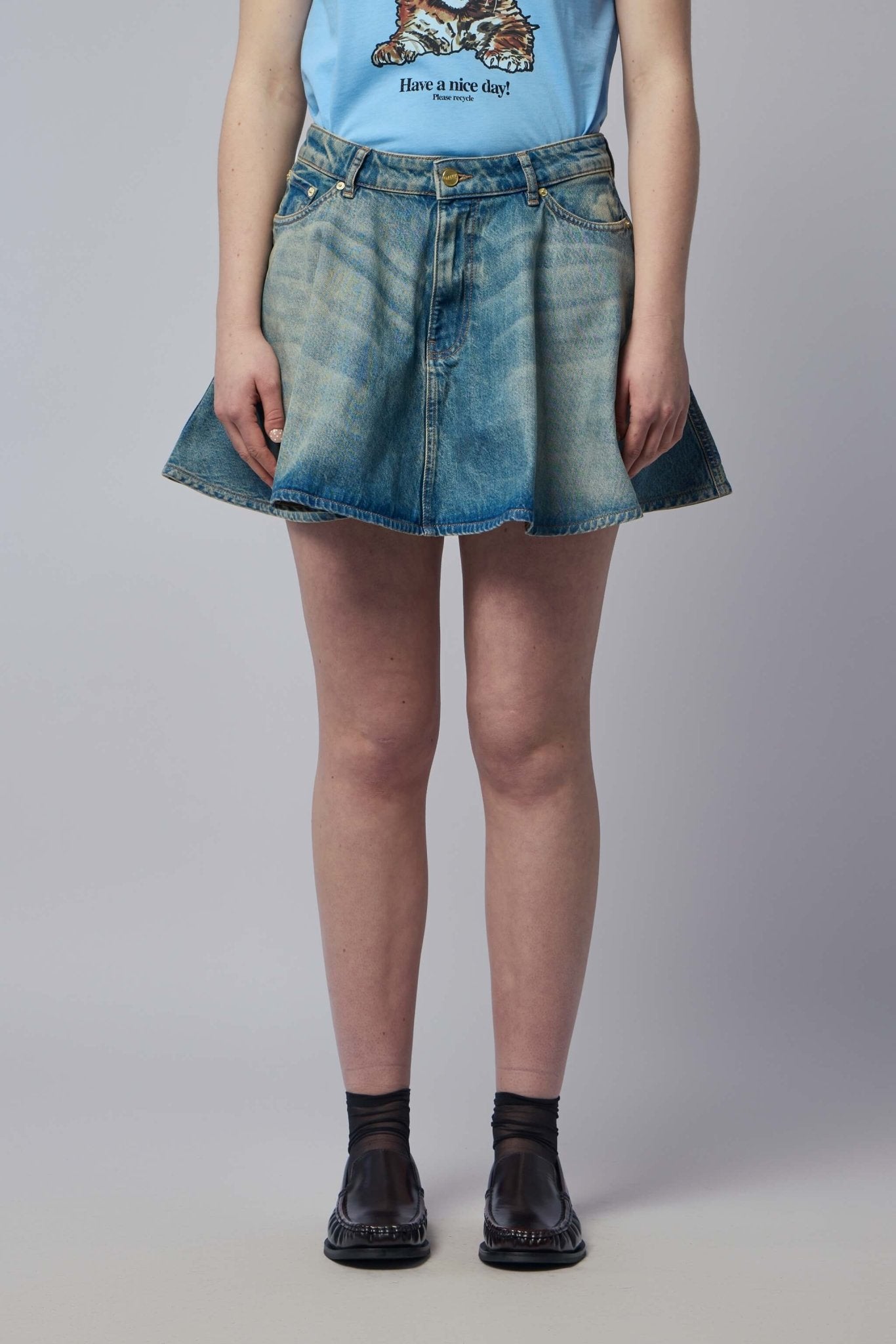 Tint Rigid Denim Skirt