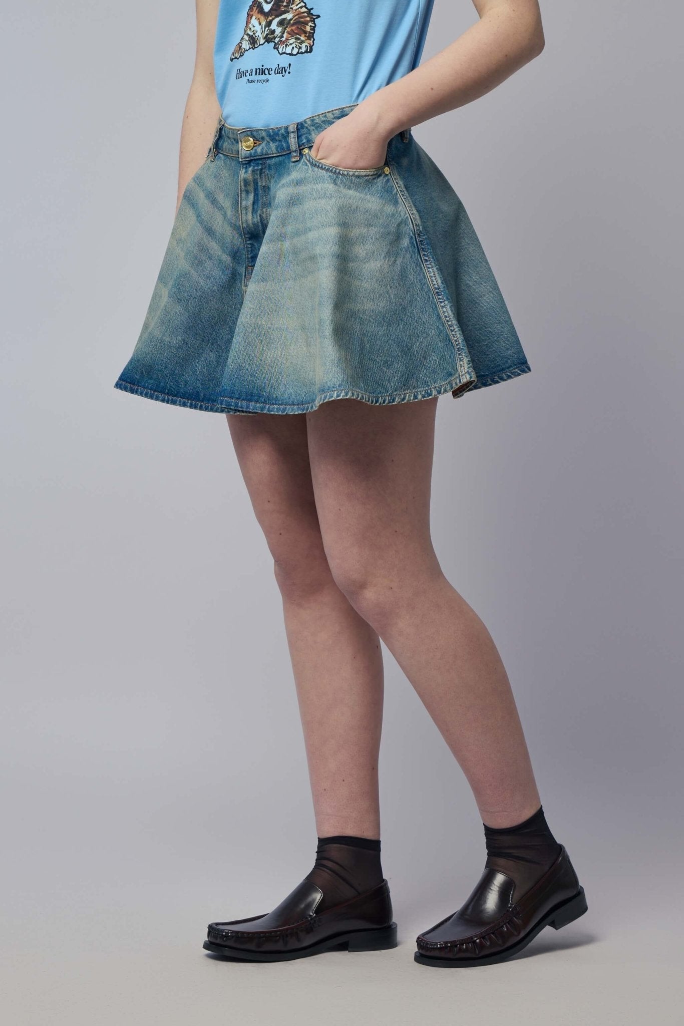 Tint Rigid Denim Skirt