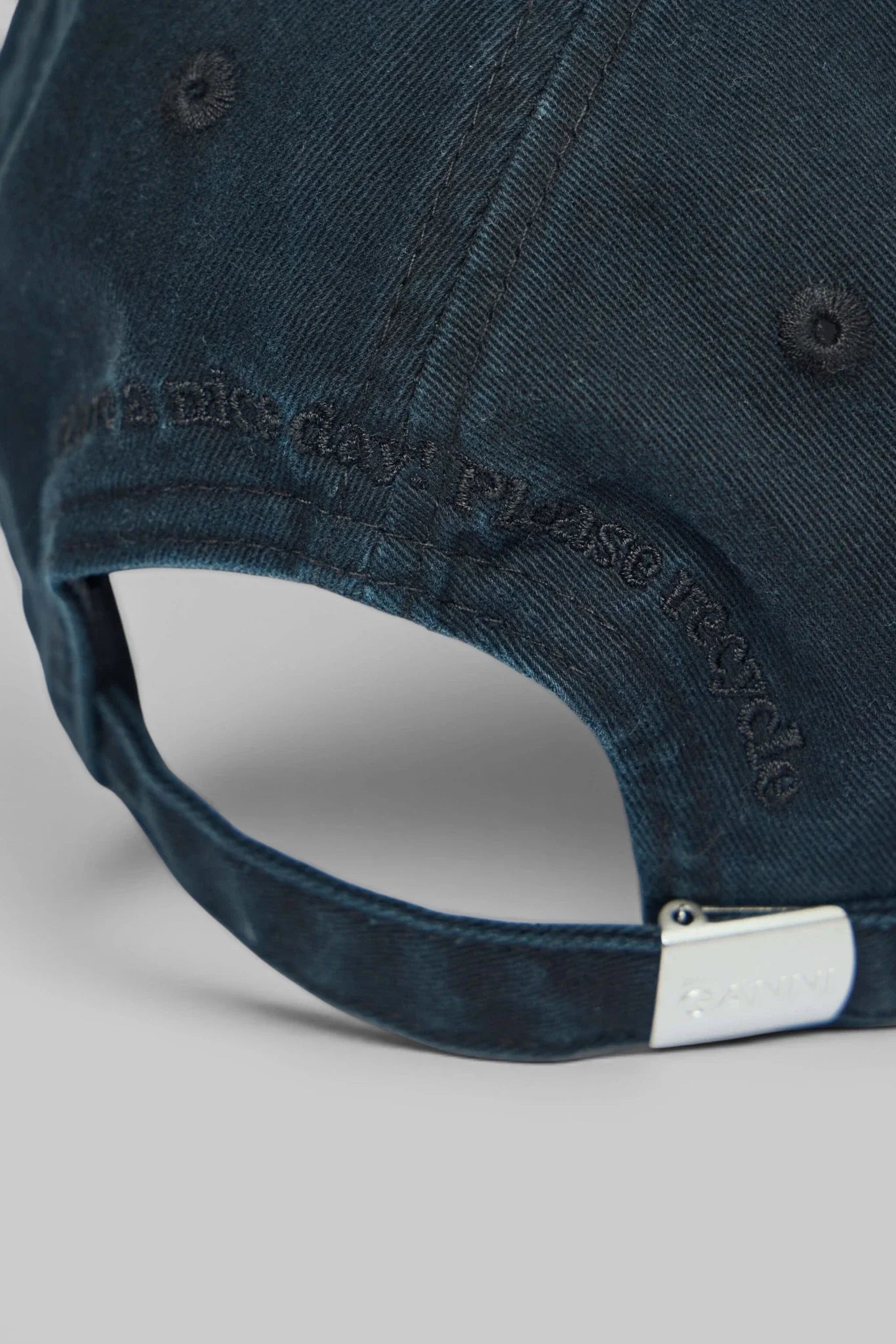 Washed Cotton Canvas Cap Emb