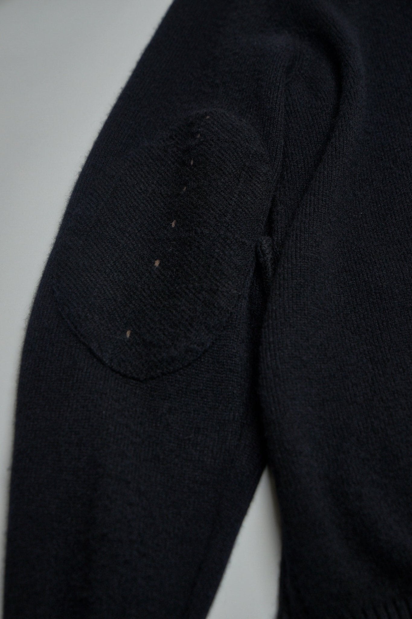 Handmade 8 Button-front V-neck Cardigan Sweater