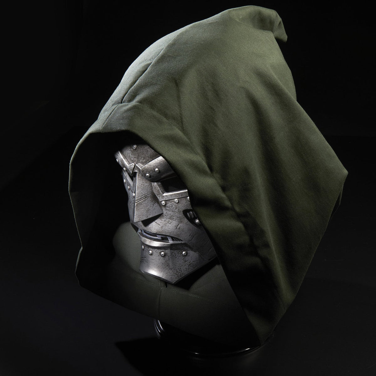 Fantastic Four – Doctor Doom Marvel Legends Premium Roleplay Helmet