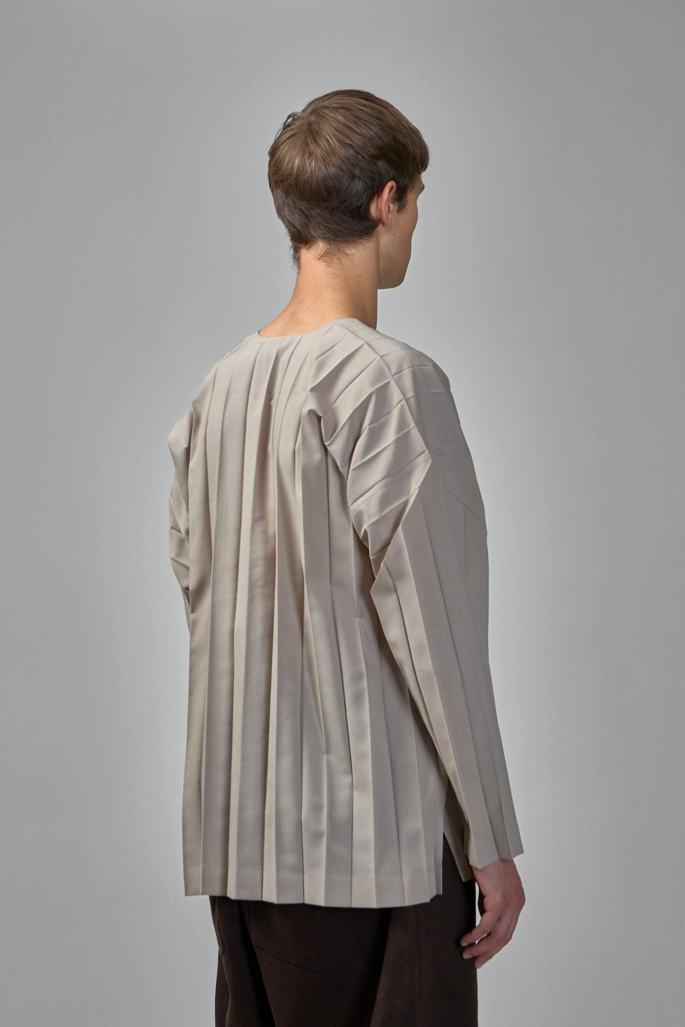 Edge Pleated Shirt