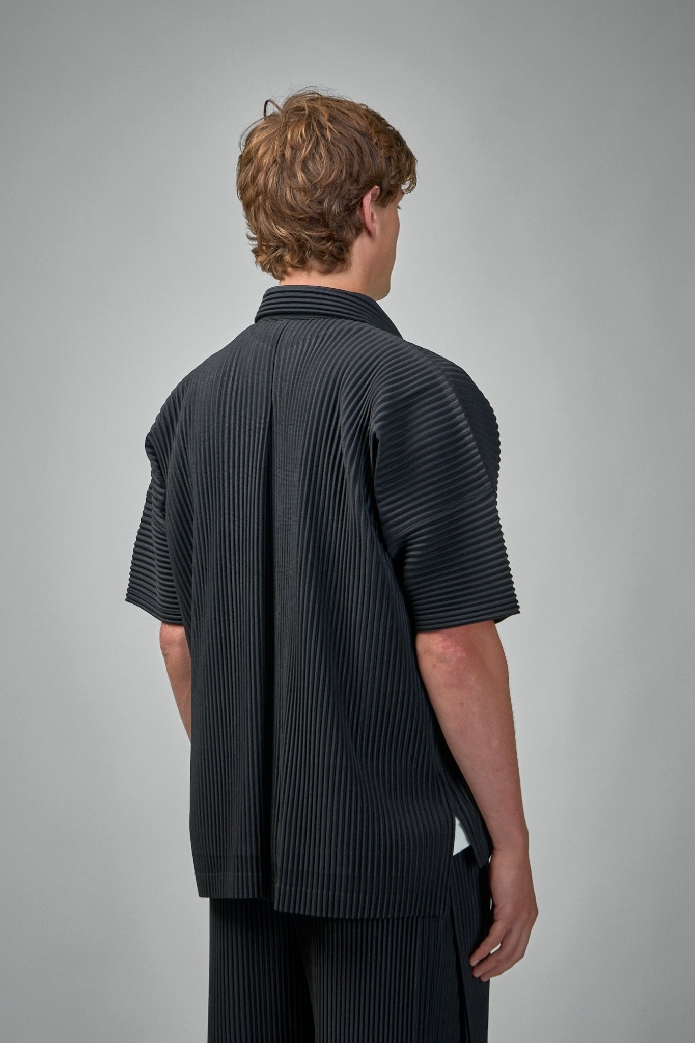 Pleated Vacation Shirt