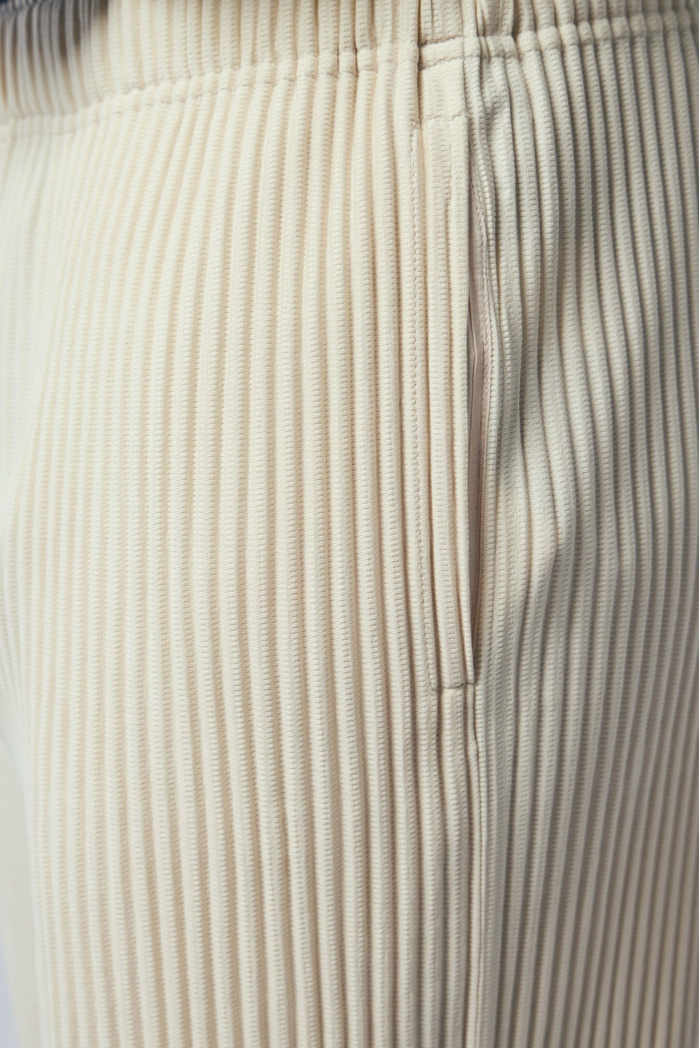 Wide-leg Ribbed Pants