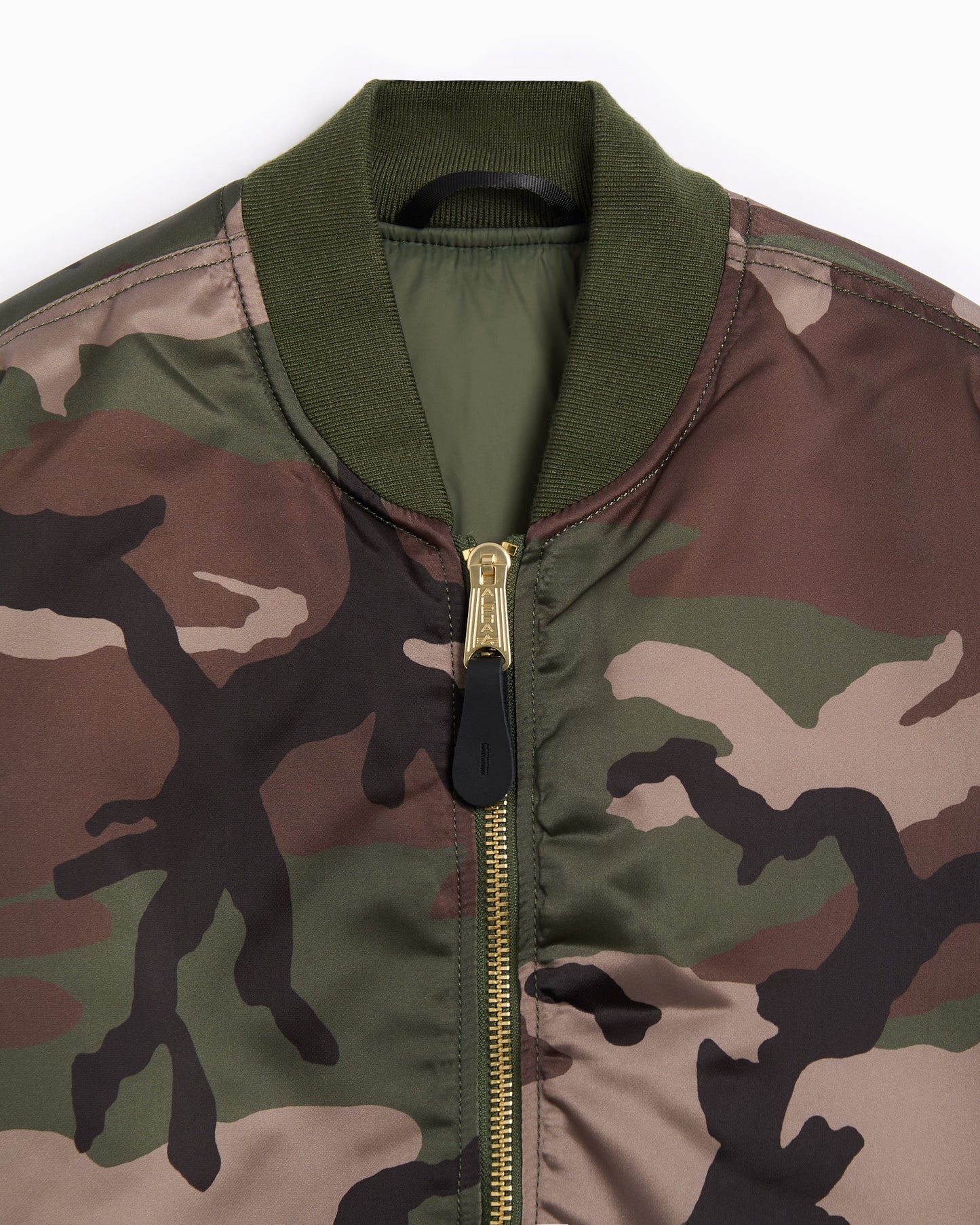 Bomber Alpha Industries MA-1 Base Flight Camo para hombre