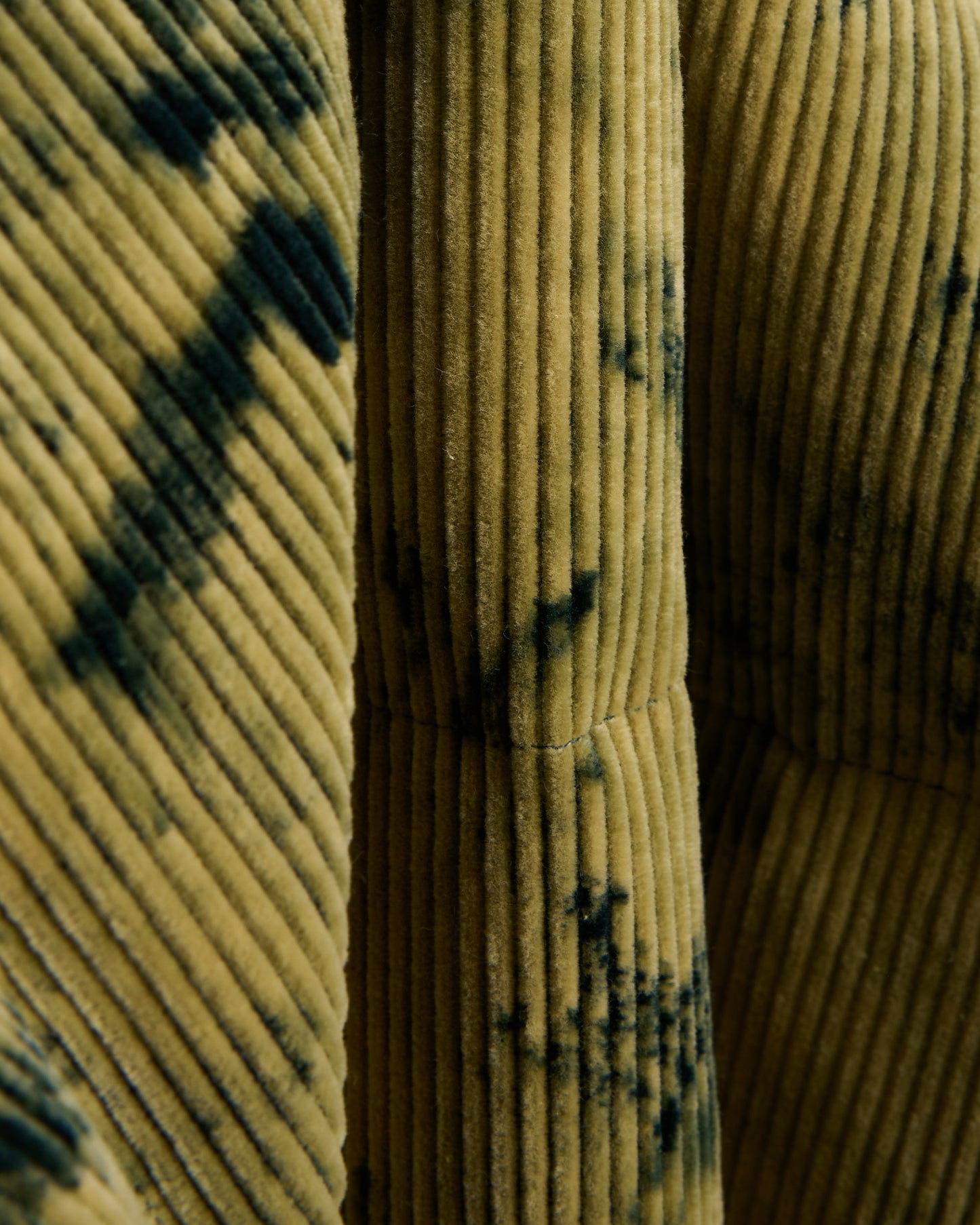 Chaqueta de plumas Brain Dead Bleach Dyed Dimension para hombre
