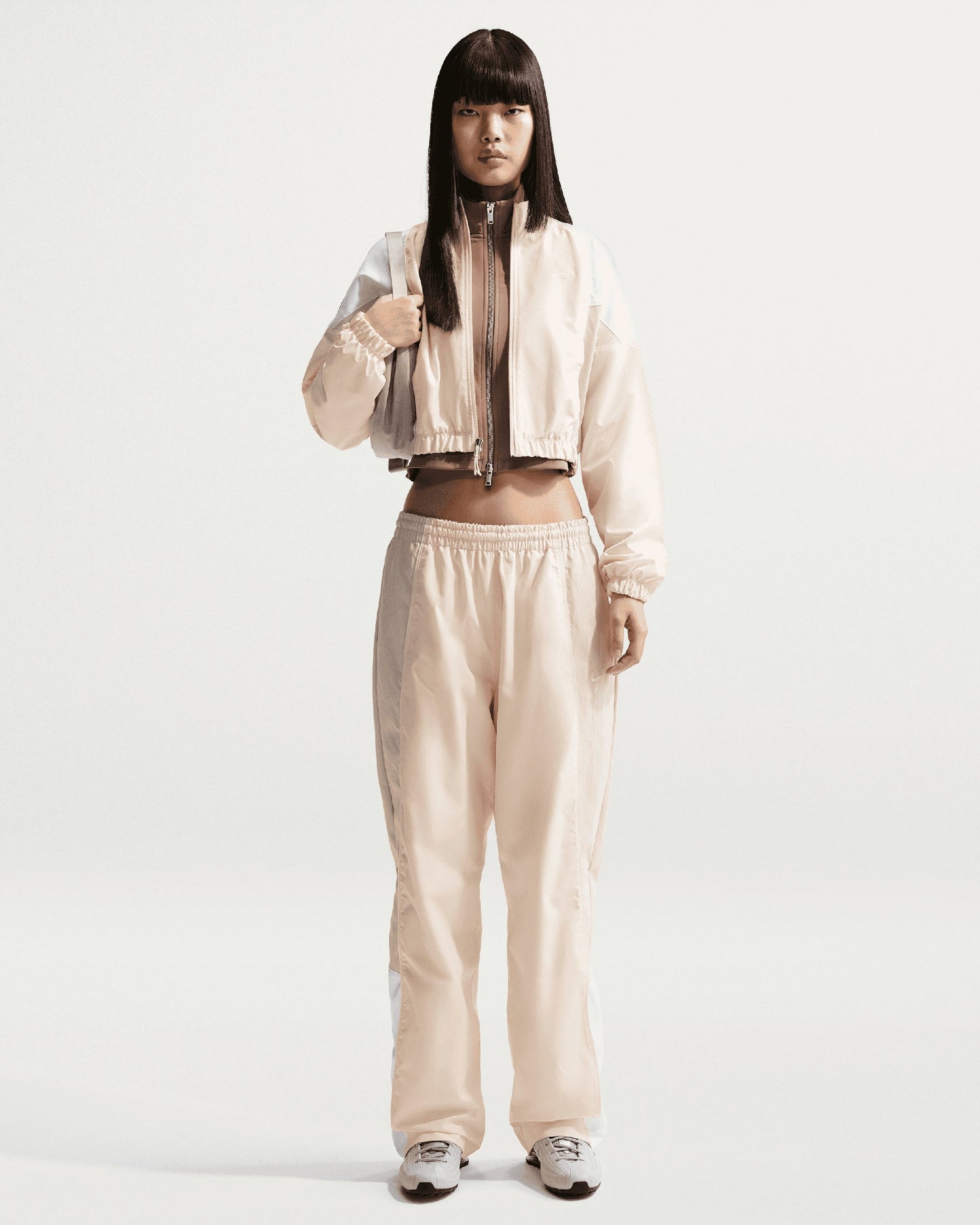 Chaqueta de chandal Crop Repelente al agua Nike Sportswear para mujer