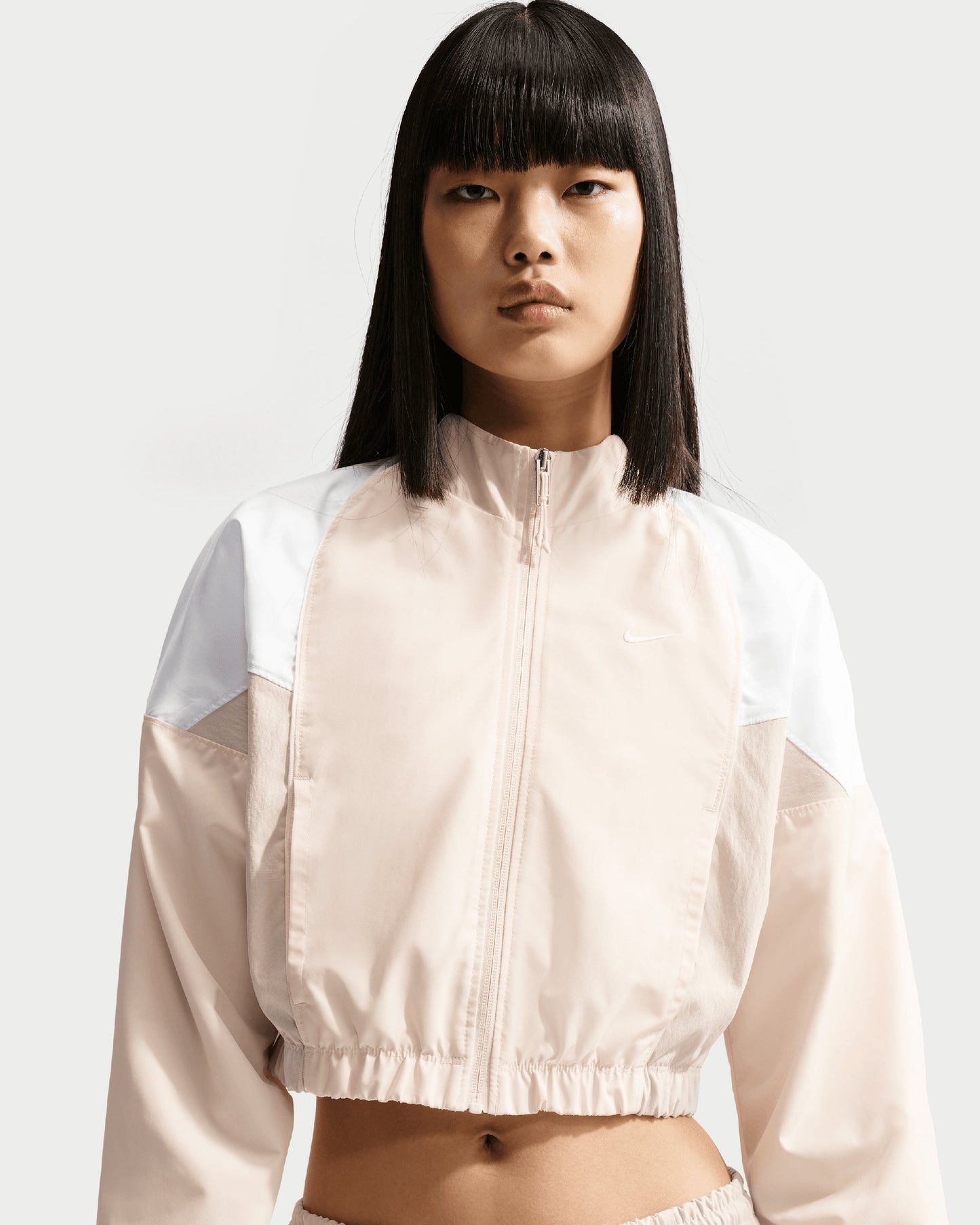Chaqueta de chandal Crop Repelente al agua Nike Sportswear para mujer