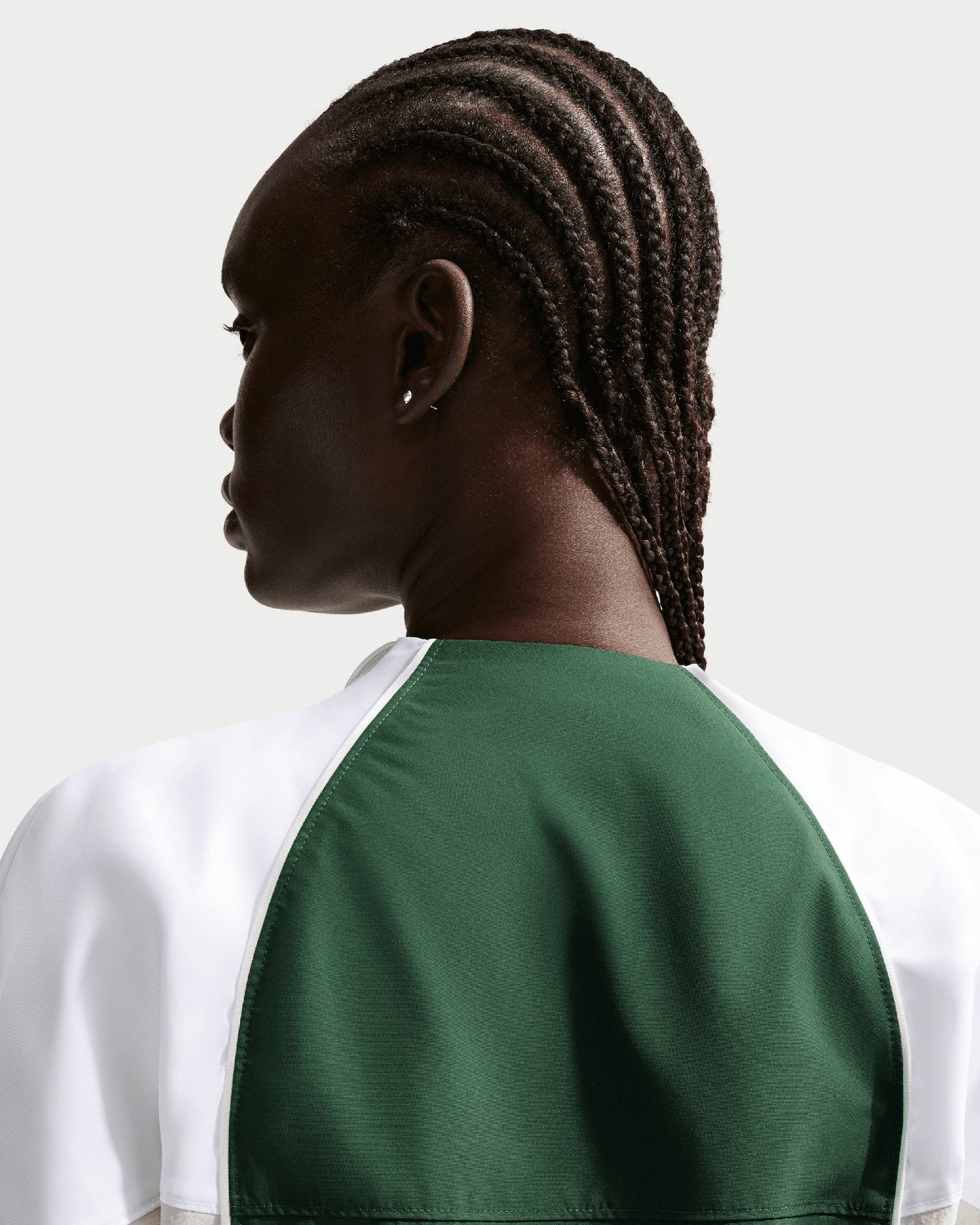 Chaqueta de chandal Crop Repelente al agua Nike Sportswear para mujer
